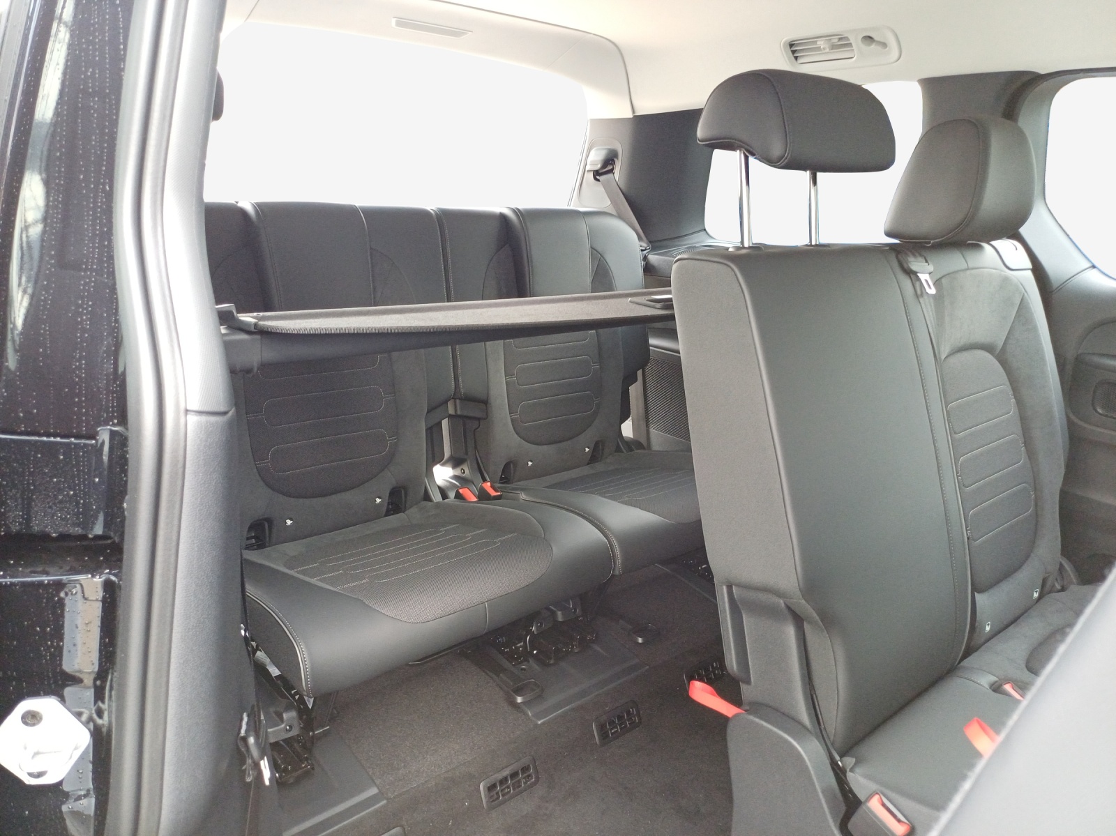 VW ID.Buzz LWB Pro-image-14