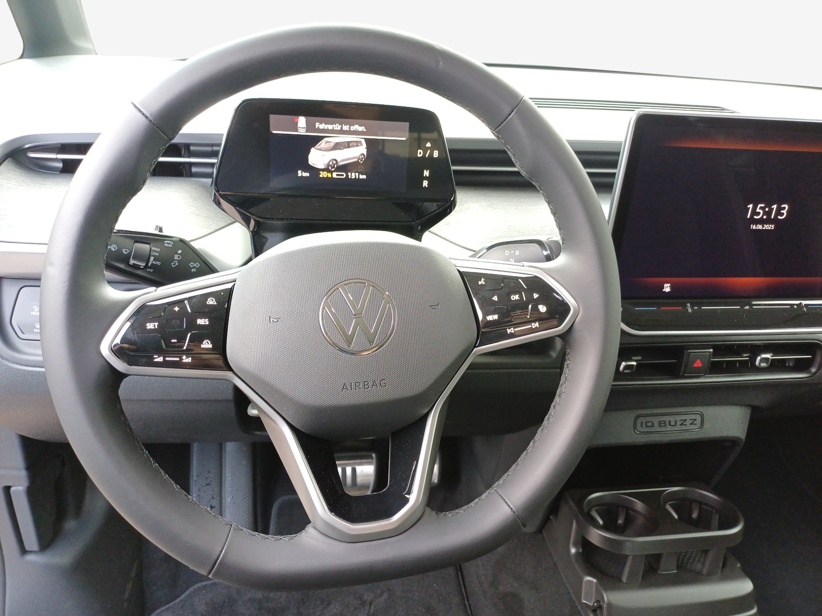 VW ID.Buzz LWB Pro-image-9