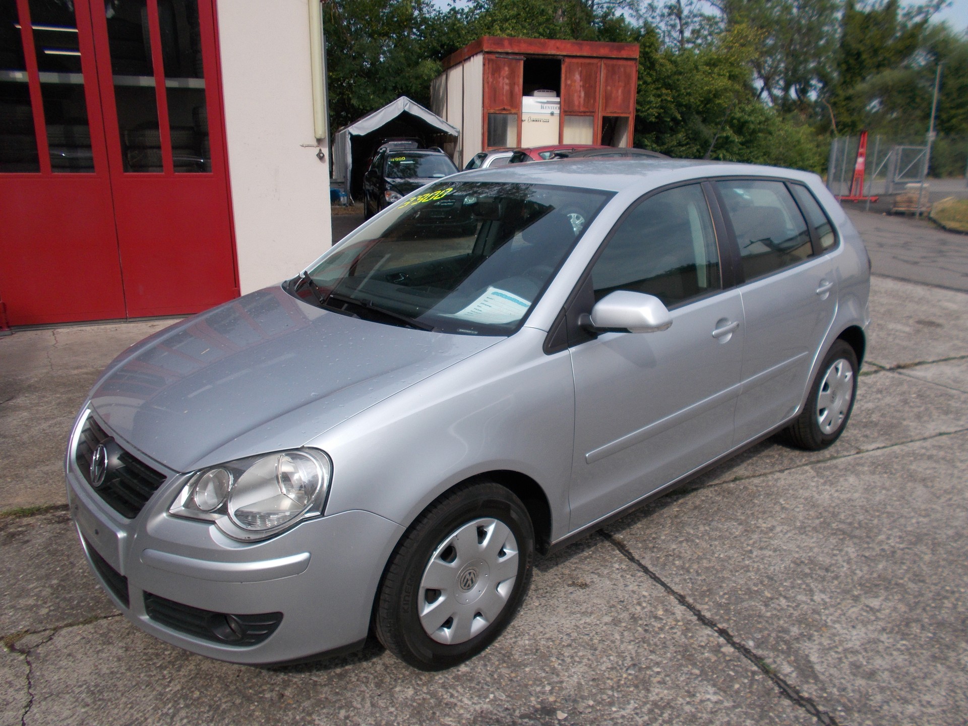 VW 1.4 16V 75 Trendline-image-0