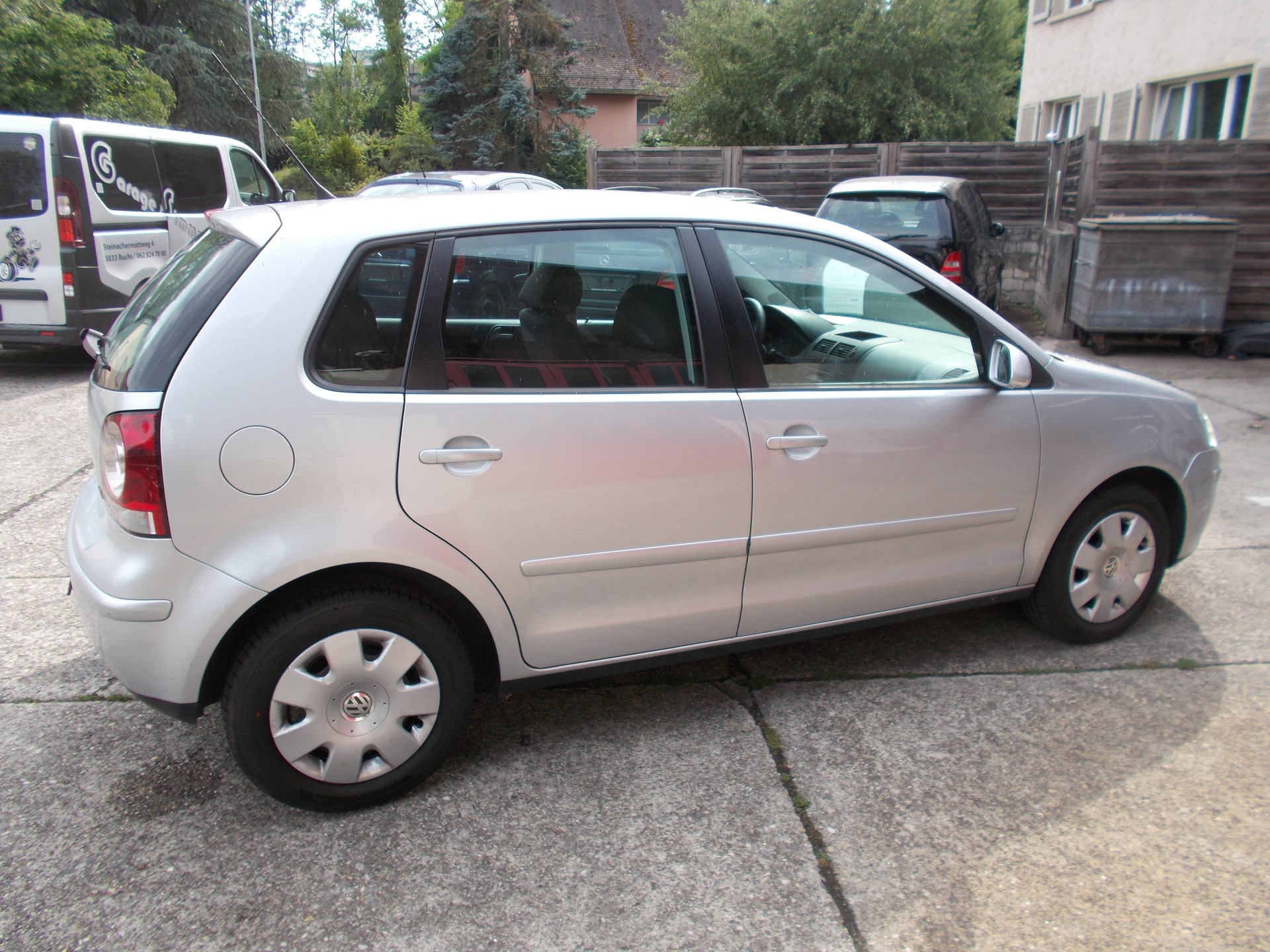 VW 1.4 16V 75 Trendline-image-2