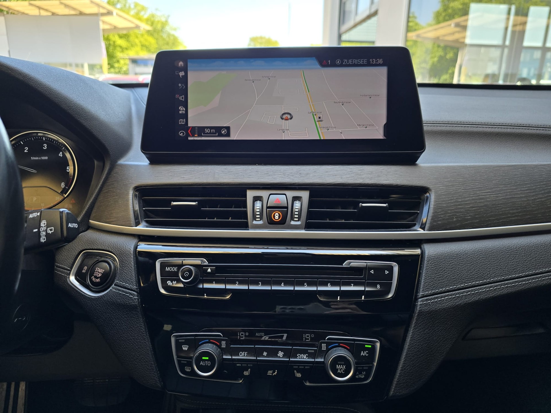 BMW X1 xDrive 25d M Sport Steptronic-image-11