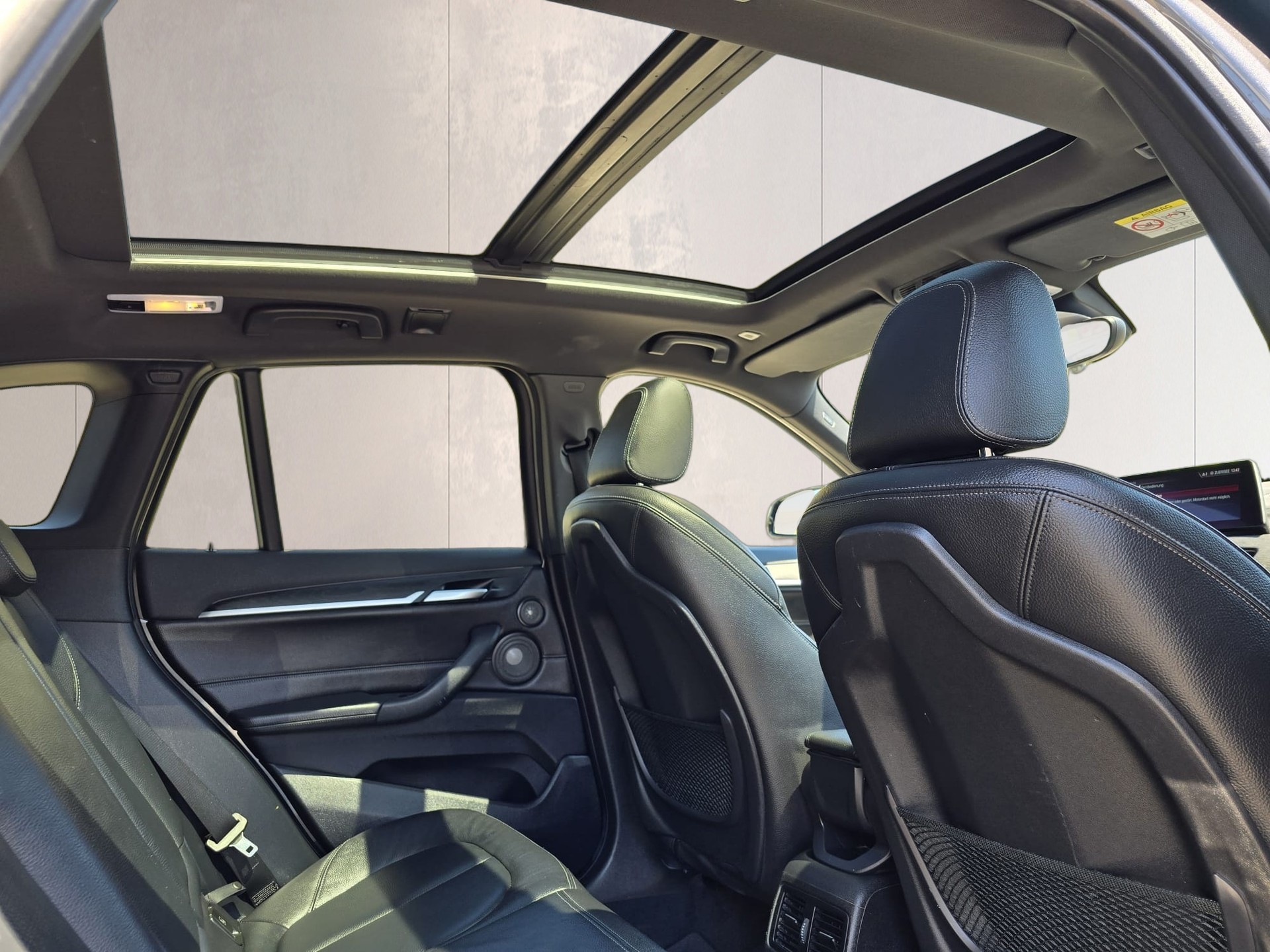 BMW X1 xDrive 25d M Sport Steptronic-image-18