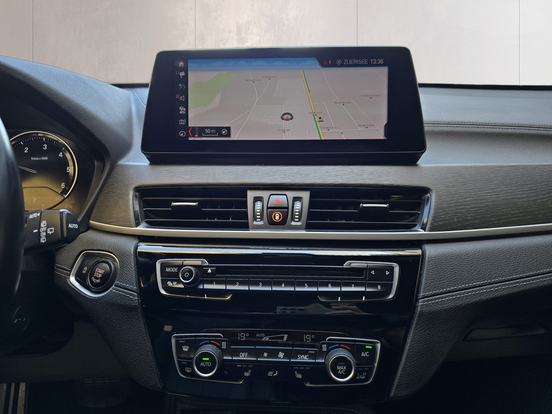 BMW X1 xDrive 25d M Sport Steptronic-image-11