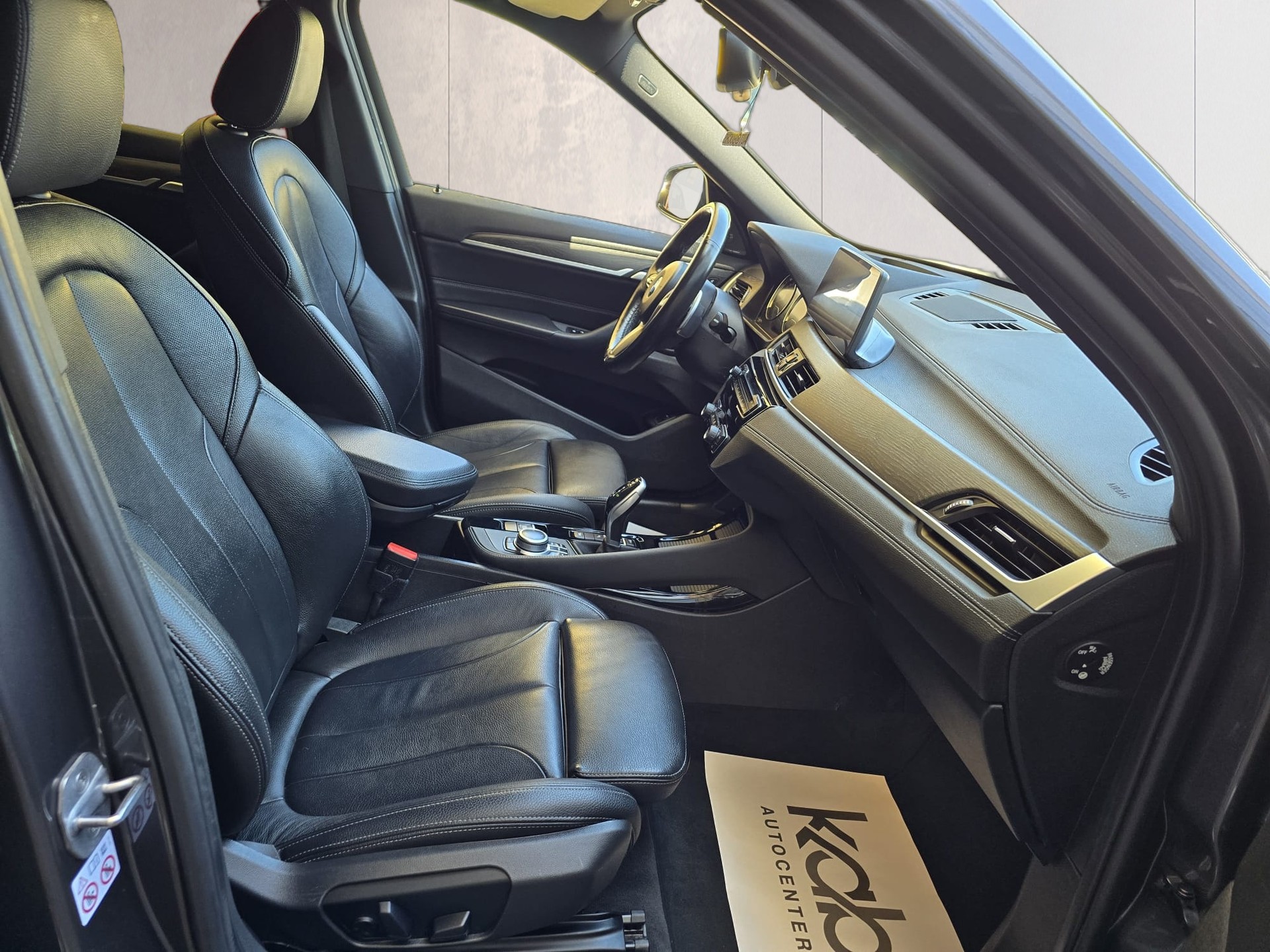 BMW X1 xDrive 25d M Sport Steptronic-image-15
