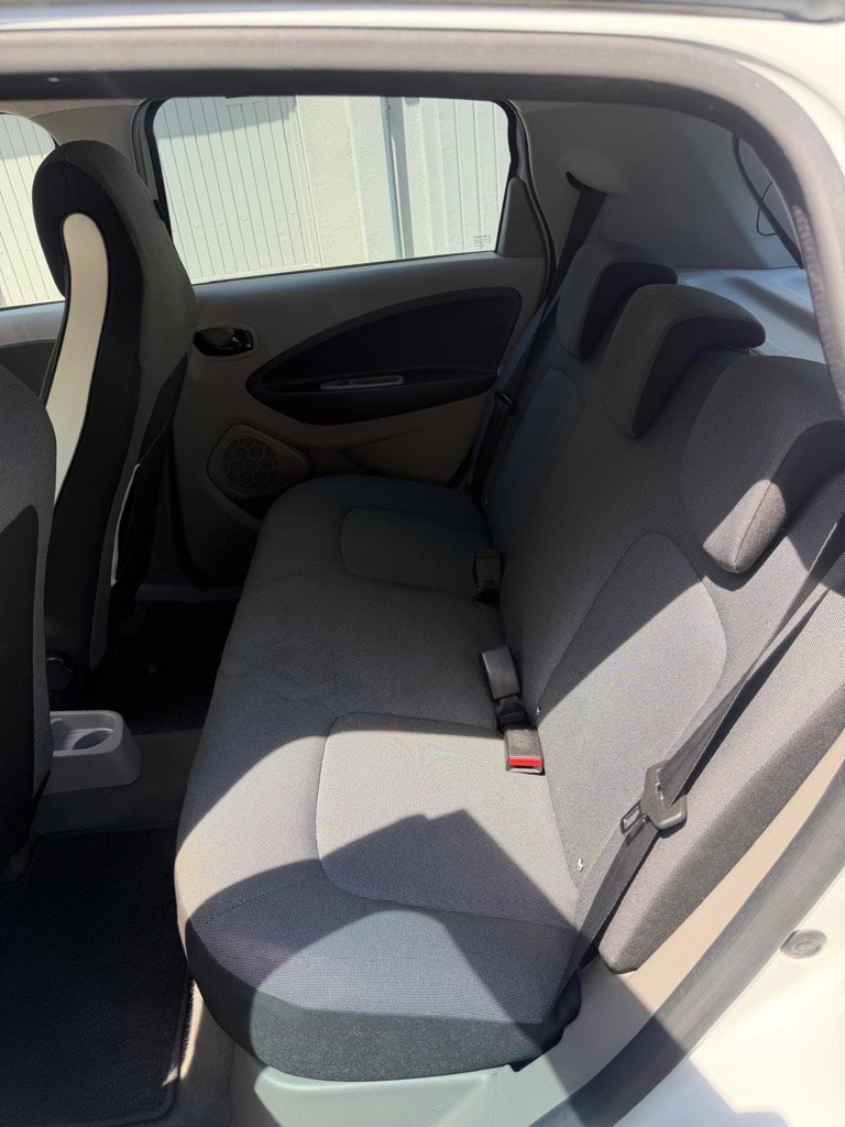 RENAULT ZOE-image-5