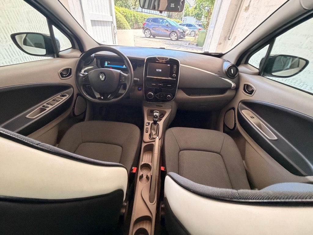 RENAULT ZOE-image-4