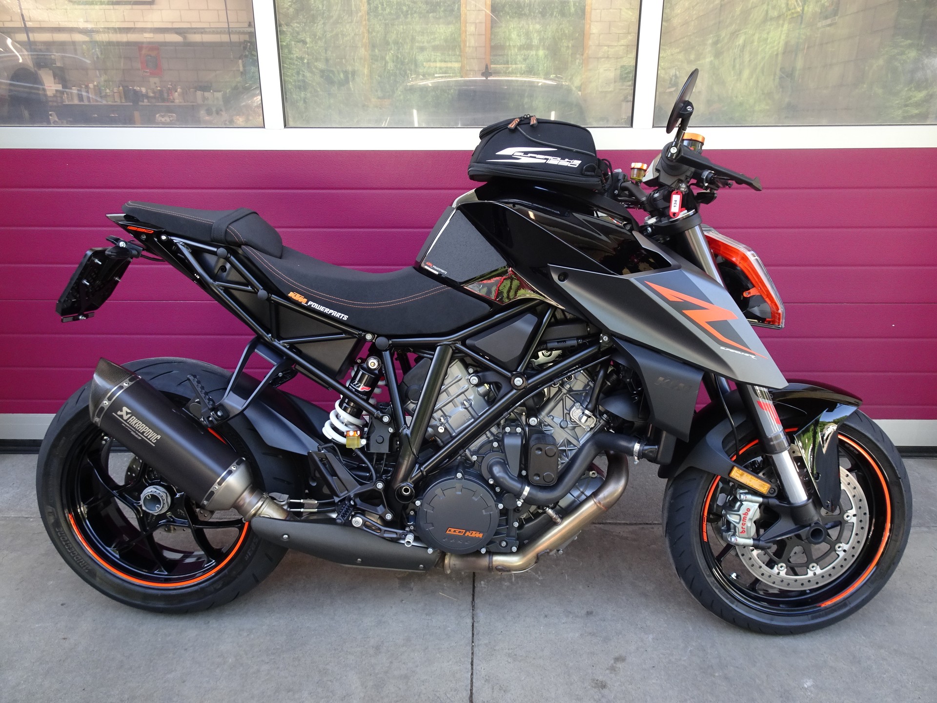 KTM 1290 Super Duke R