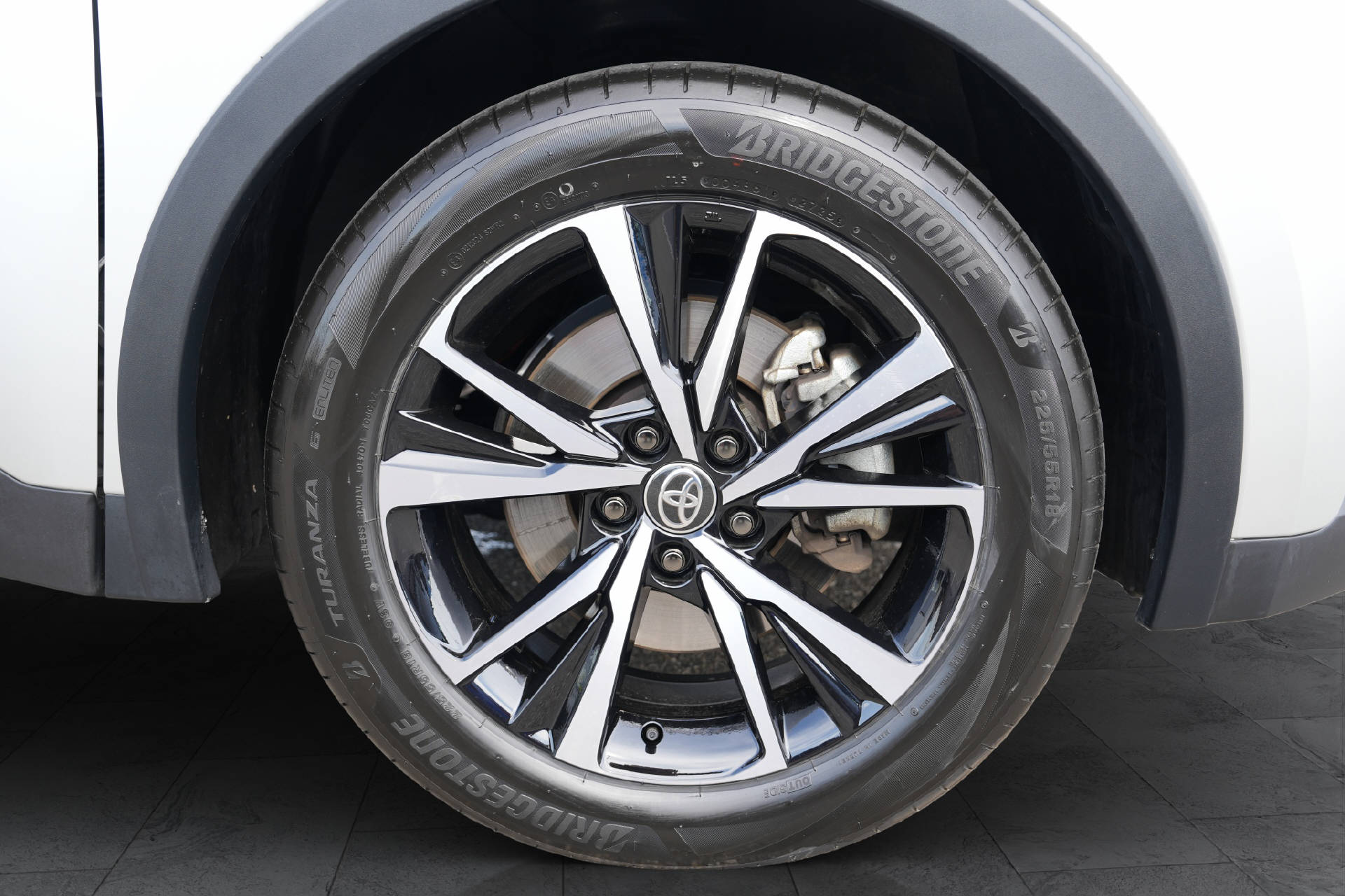 TOYOTA C-HR 2.0 PHEV Swiss Edition-image-7