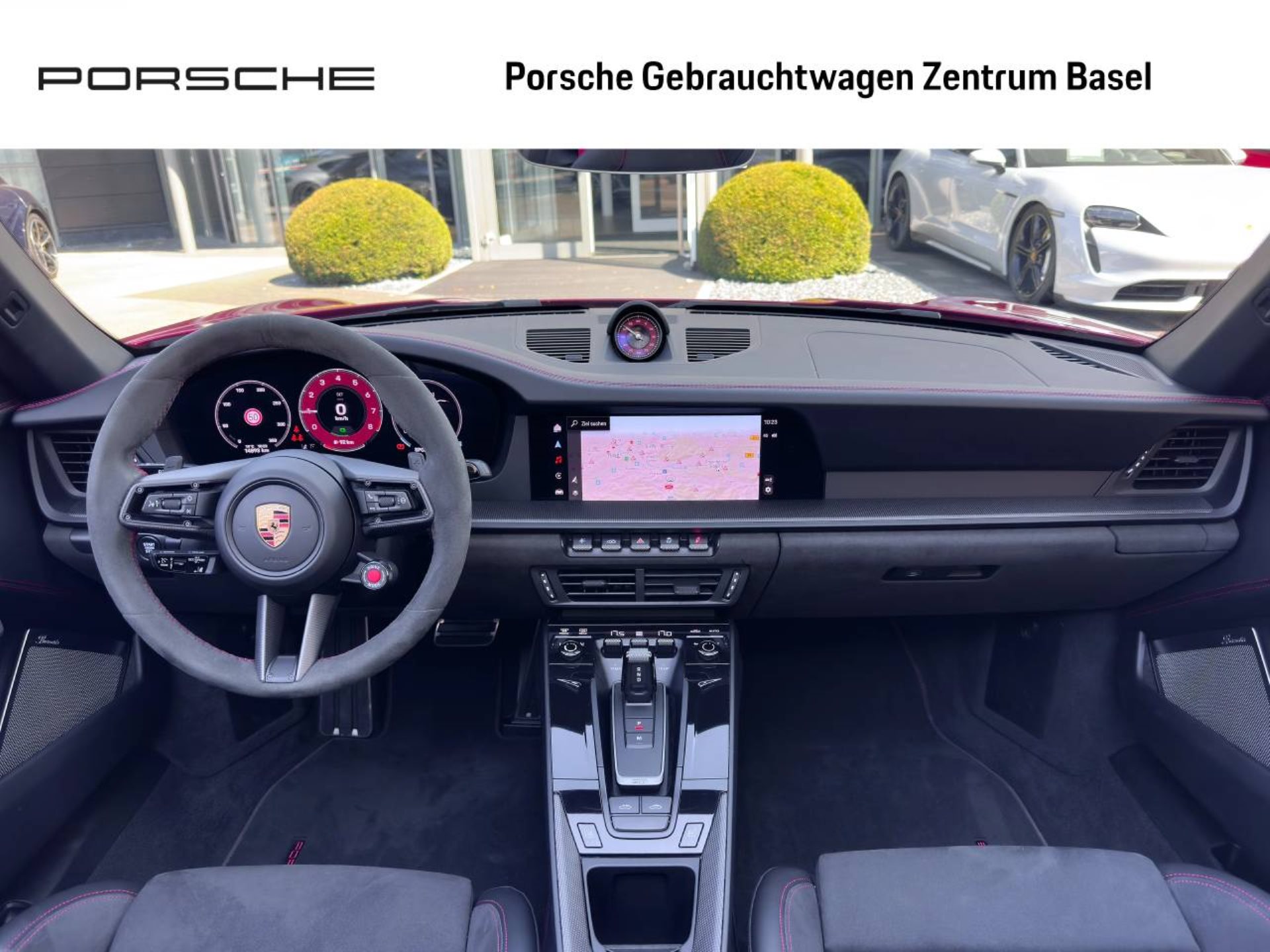 PORSCHE 911 Targa 4 GTS-image-19