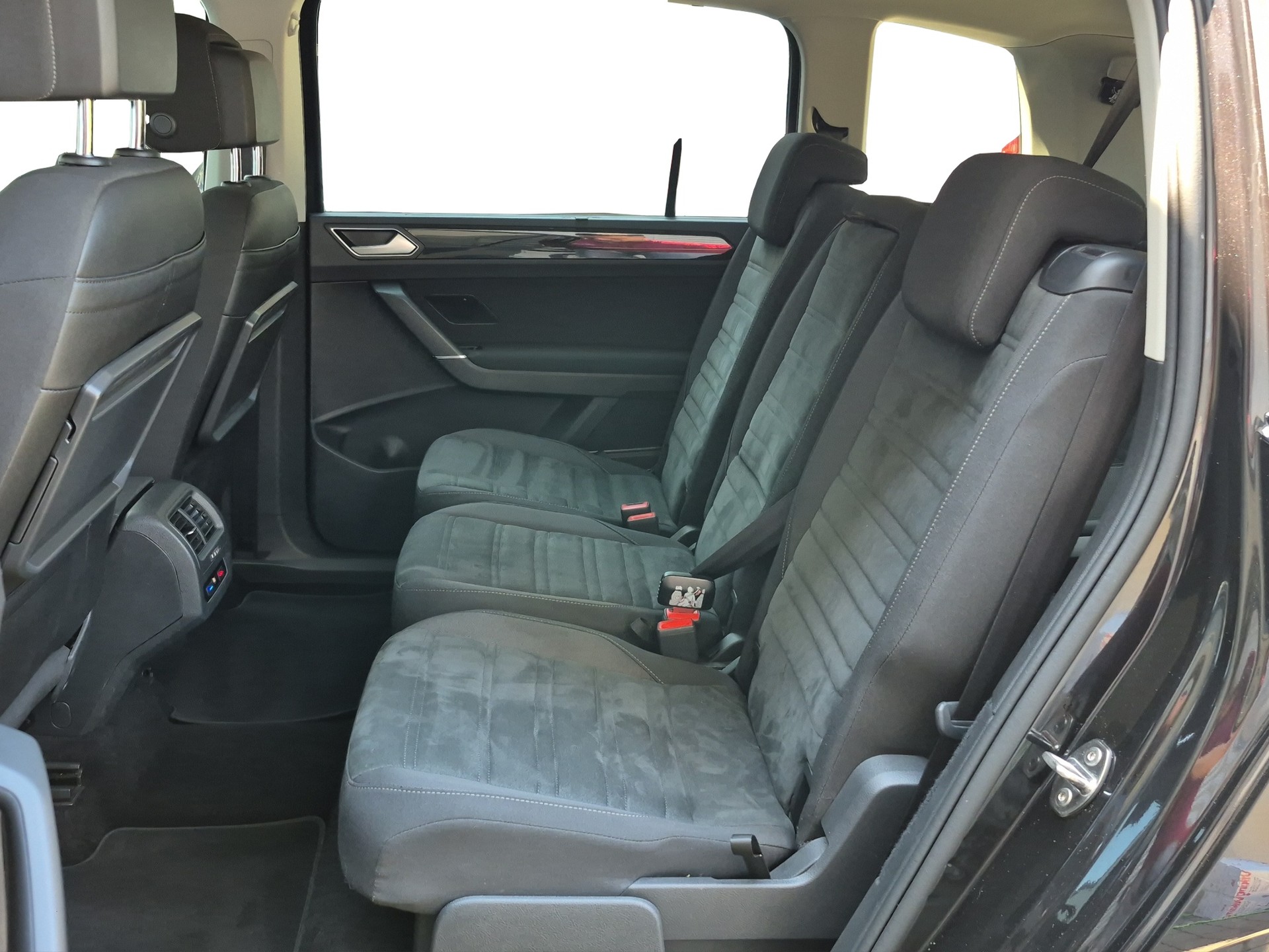 VW Touran 2.0 TDI BlueMotion Technology Highline DSG *7-Plätzer*App-Connect*-image-11