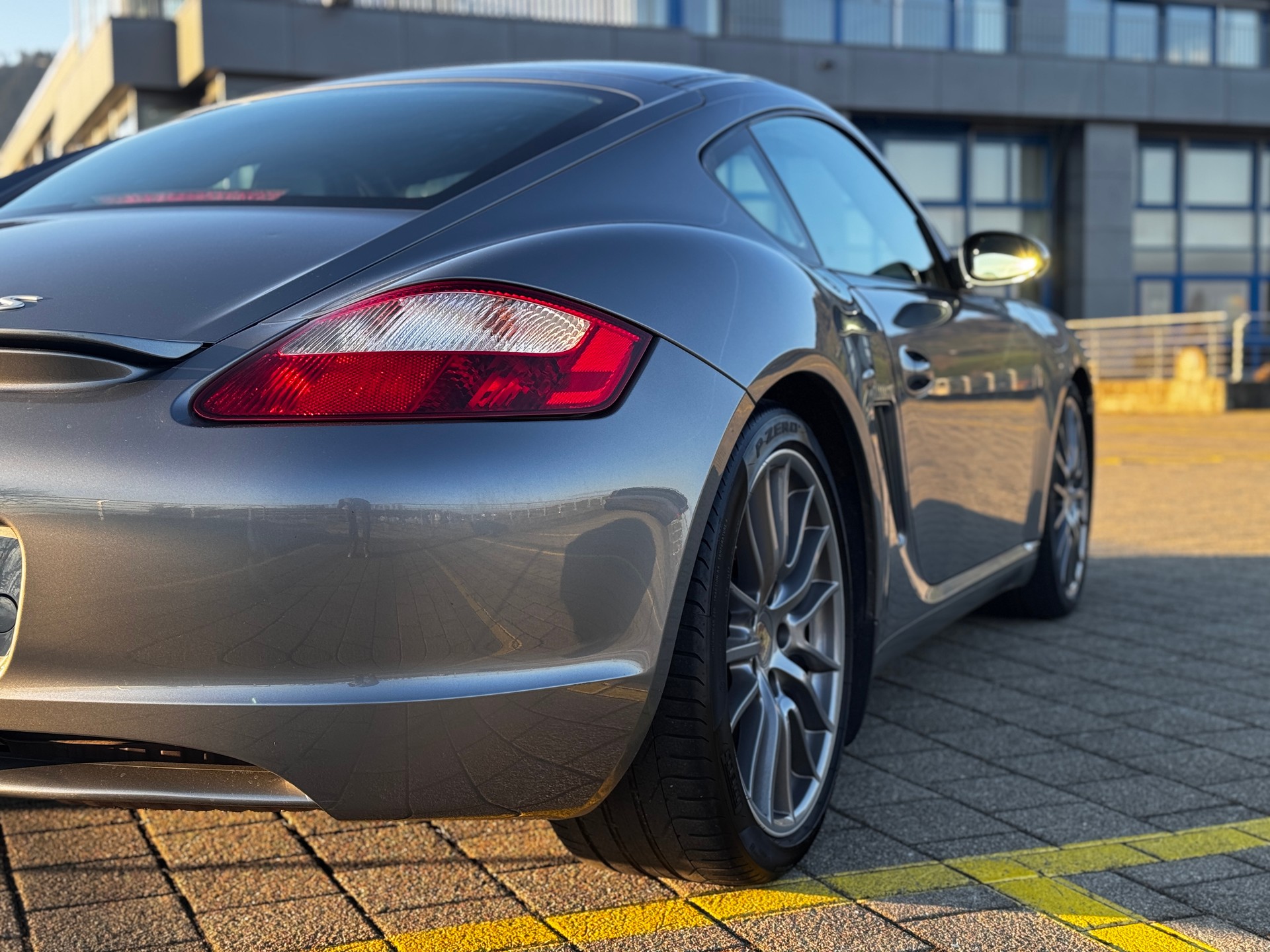 PORSCHE Cayman S 3.4-image-3
