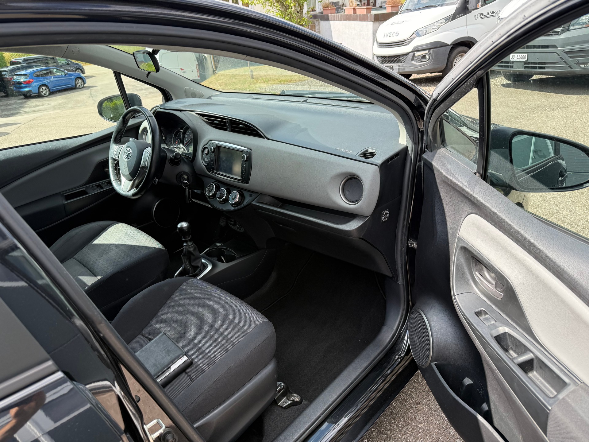 TOYOTA Yaris 1.33 Trend-image-5