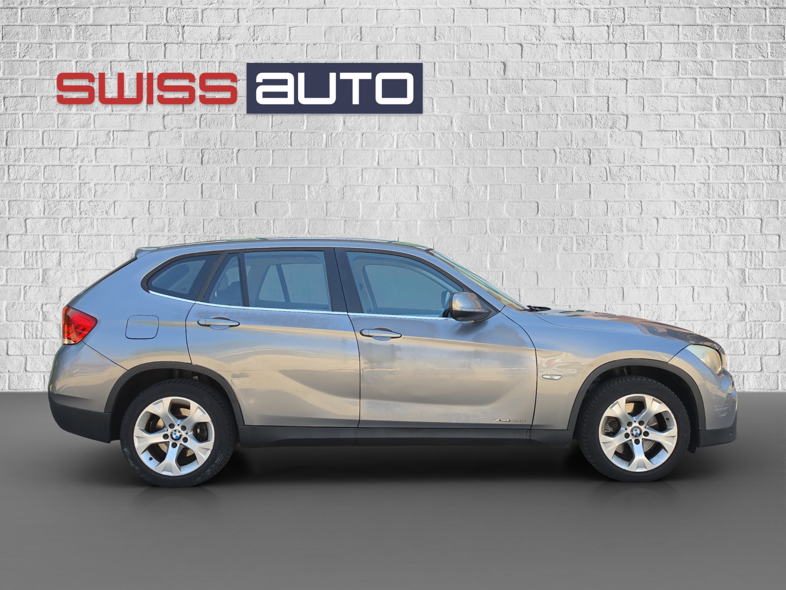 BMW X1 xDrive 23d Steptronic-showroom-element-3