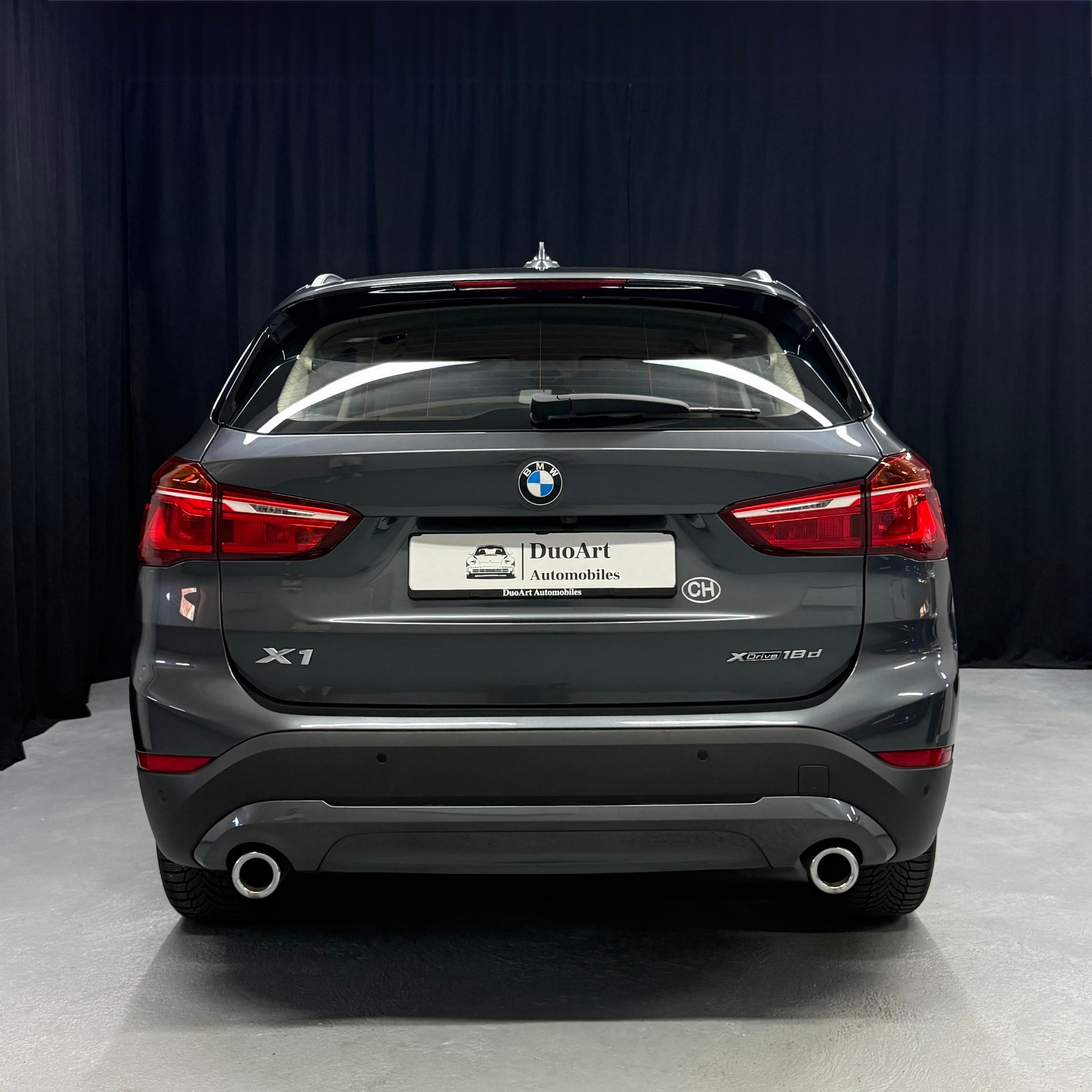BMW X1 xDrive 18d Steptronic-image-5
