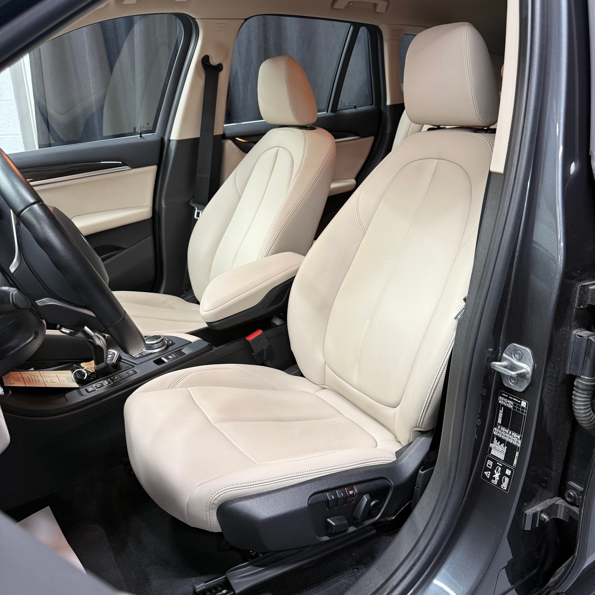 BMW X1 xDrive 18d Steptronic-image-8
