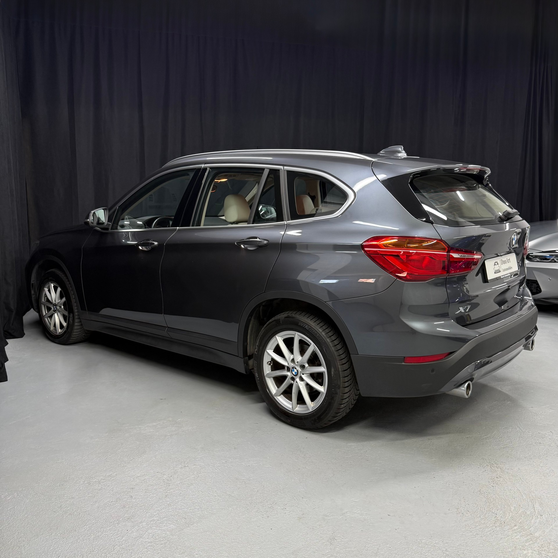 BMW X1 xDrive 18d Steptronic-image-4
