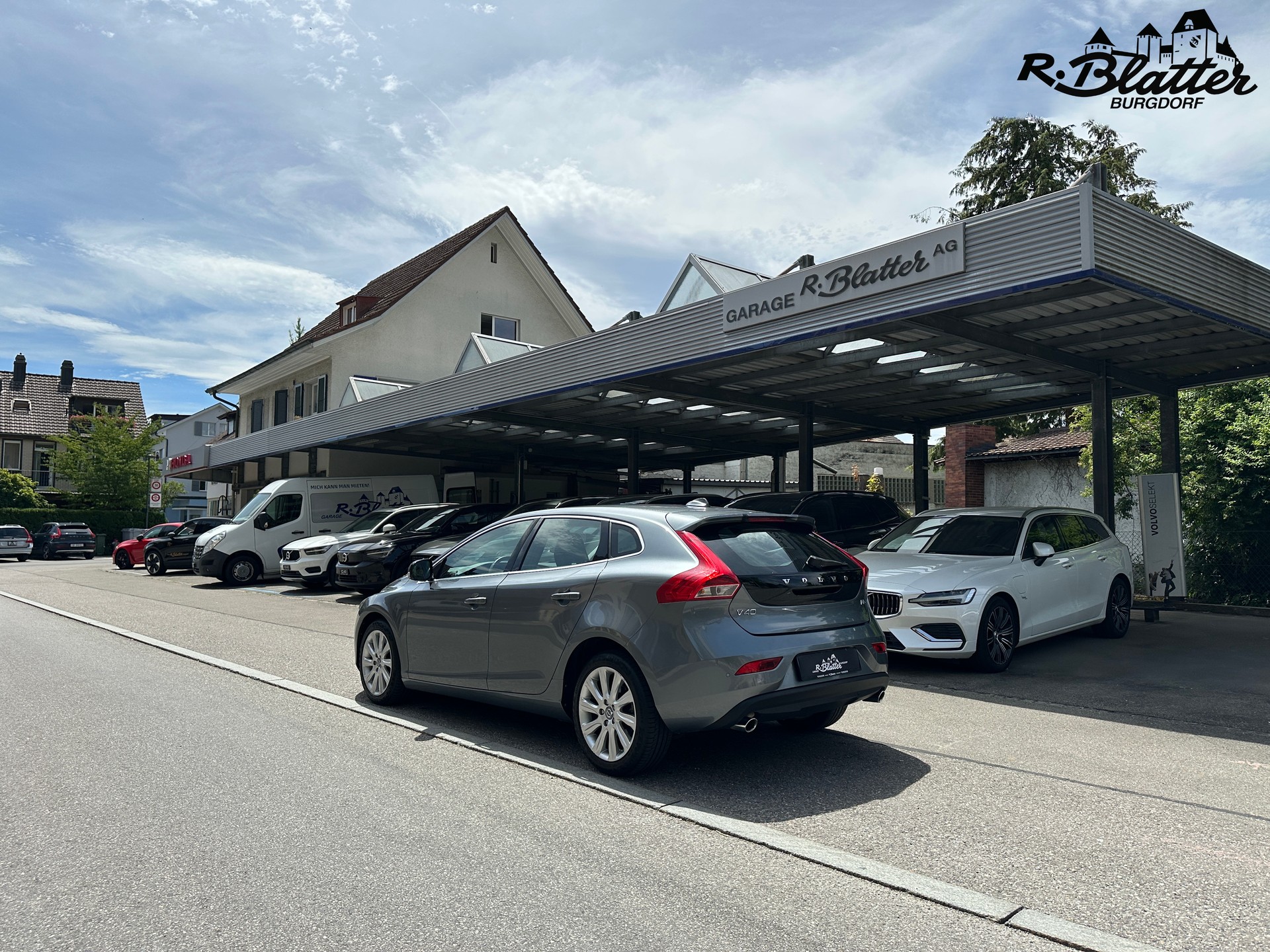 VOLVO V40 D3 Summum Geartronic-image-3