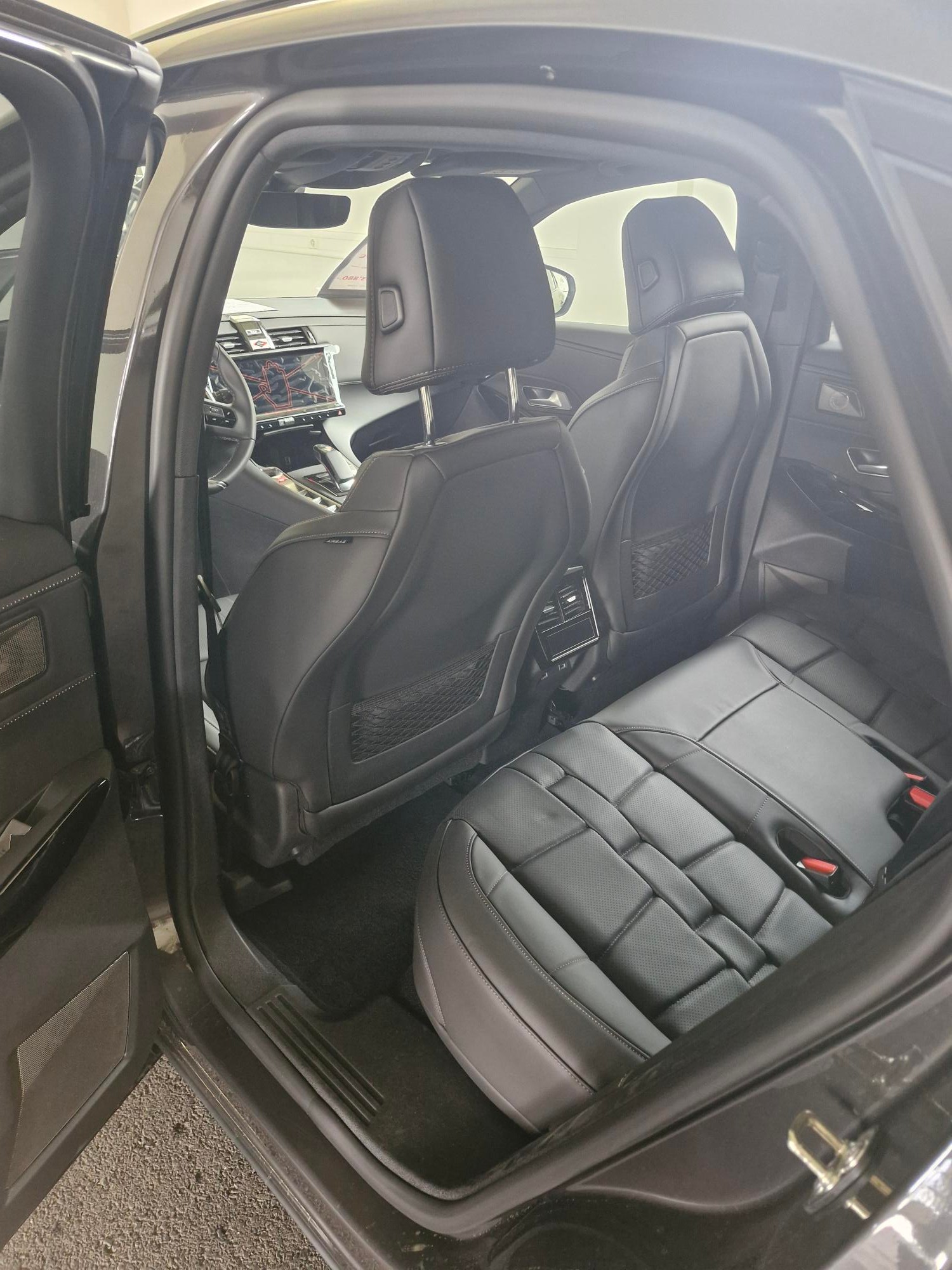 DS AUTOMOBILES DS 7 Crossback E-Tense 300 4x4 Etoile-image-6