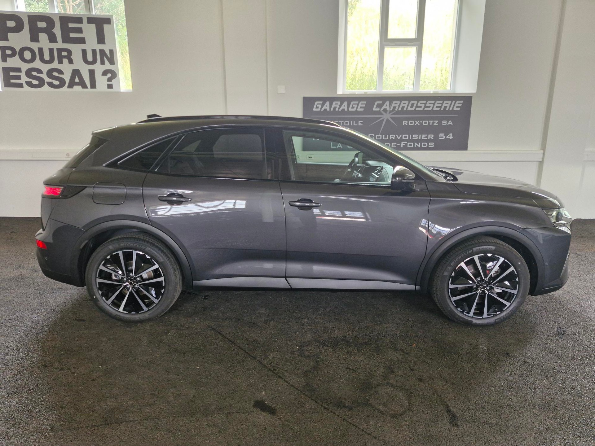 DS AUTOMOBILES DS 7 Crossback E-Tense 300 4x4 Etoile-image-2
