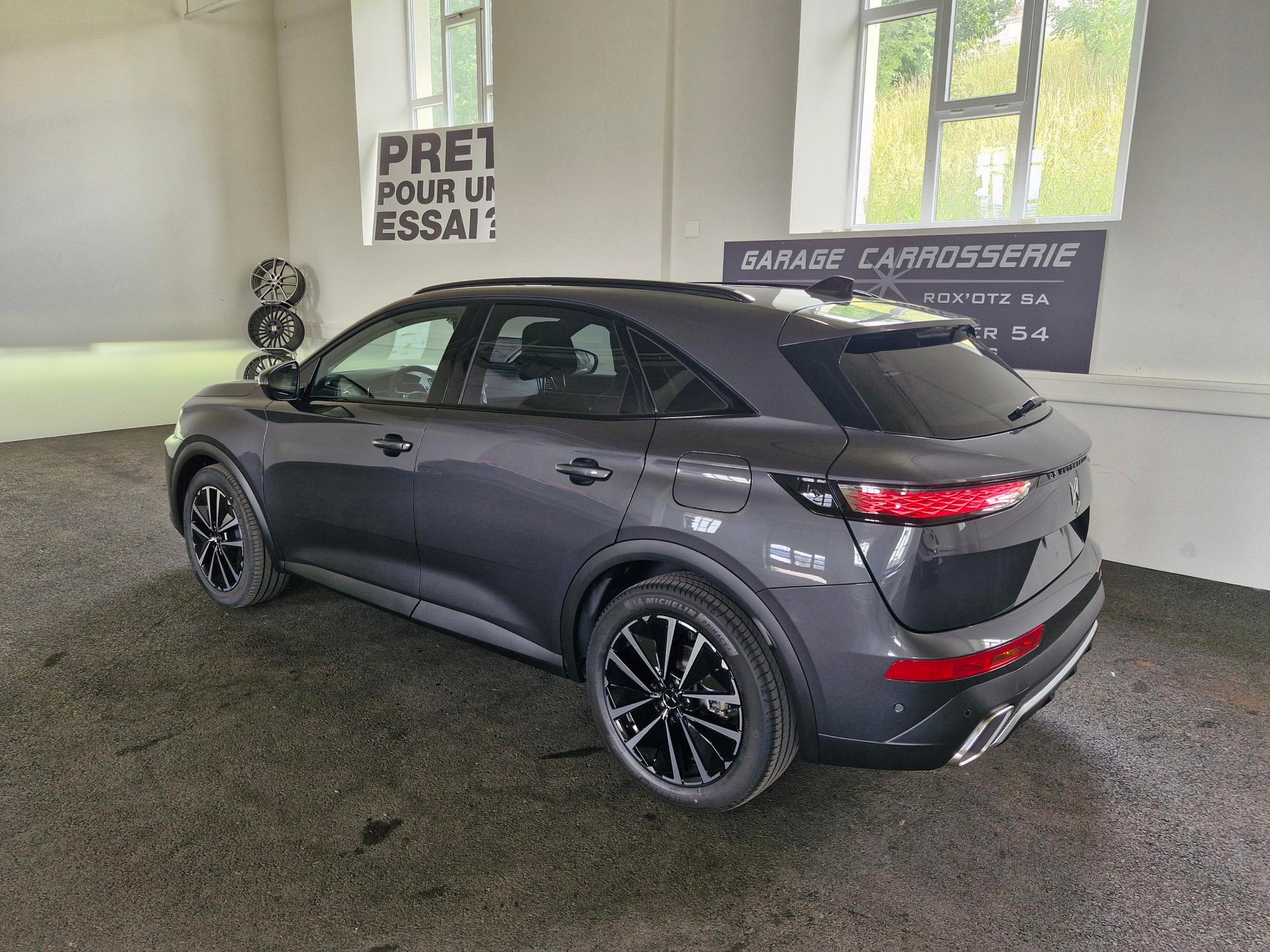 DS AUTOMOBILES DS 7 Crossback E-Tense 300 4x4 Etoile-image-4