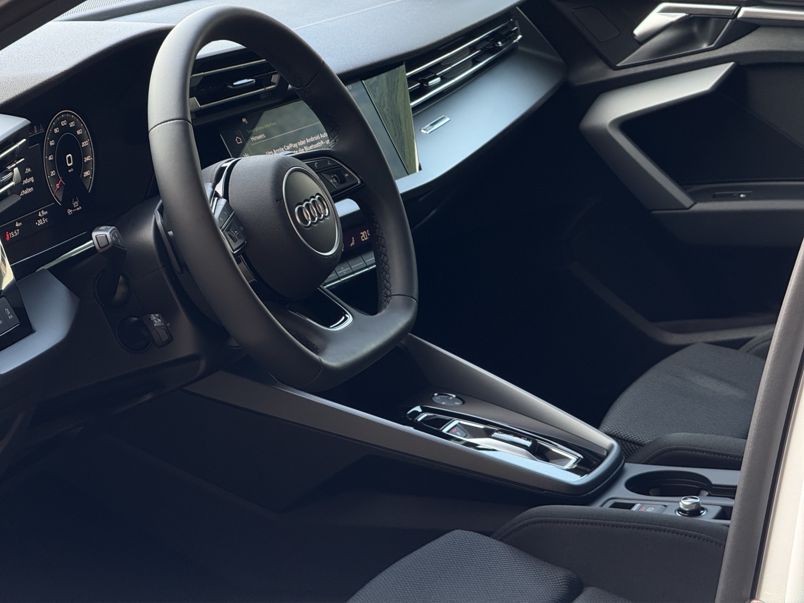 AUDI A3 Sportback TFSI 110 kW Attraction S tronic-image-15