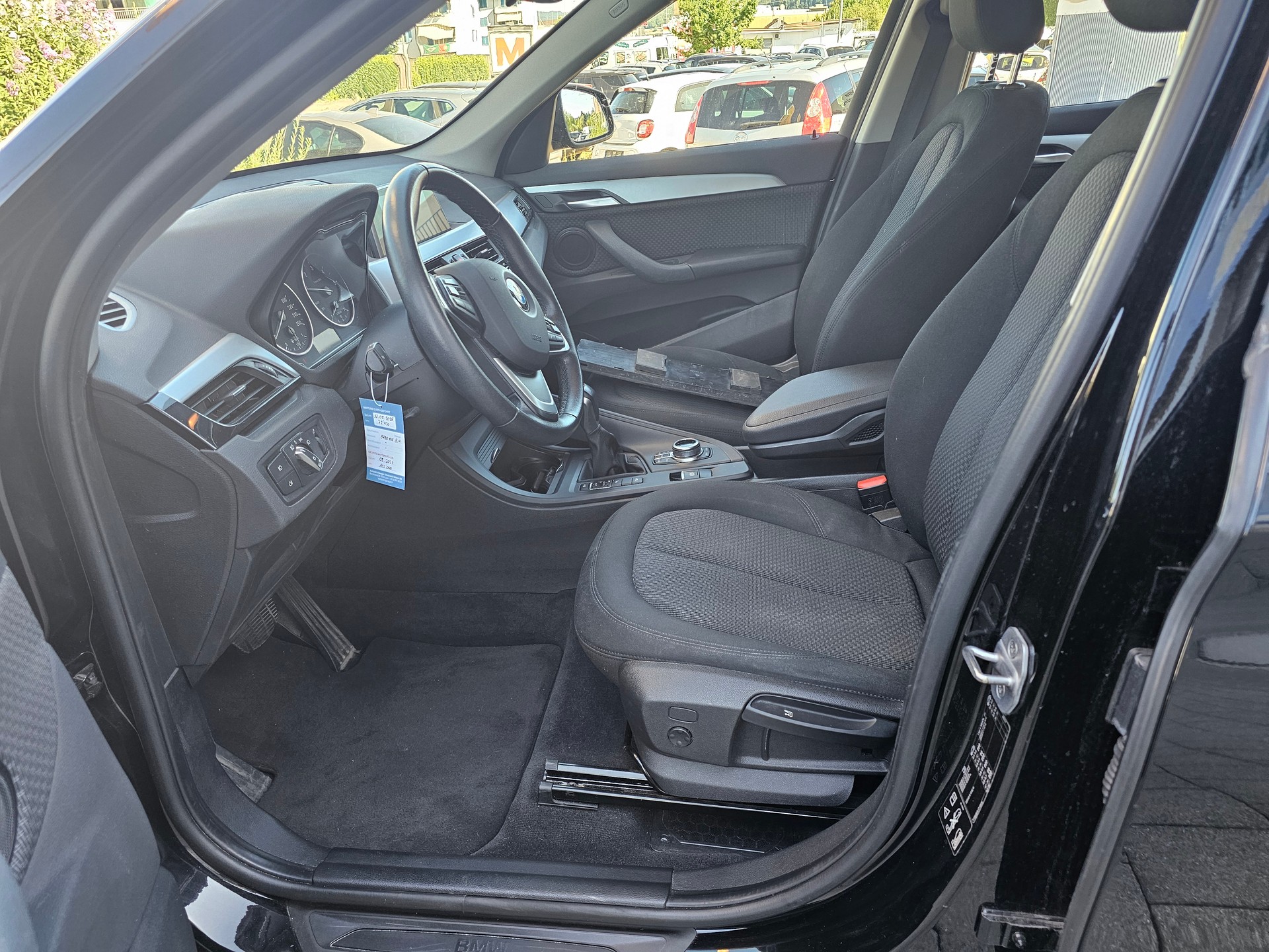 BMW X1 xDrive 18d Sport Line Steptronic-image-11