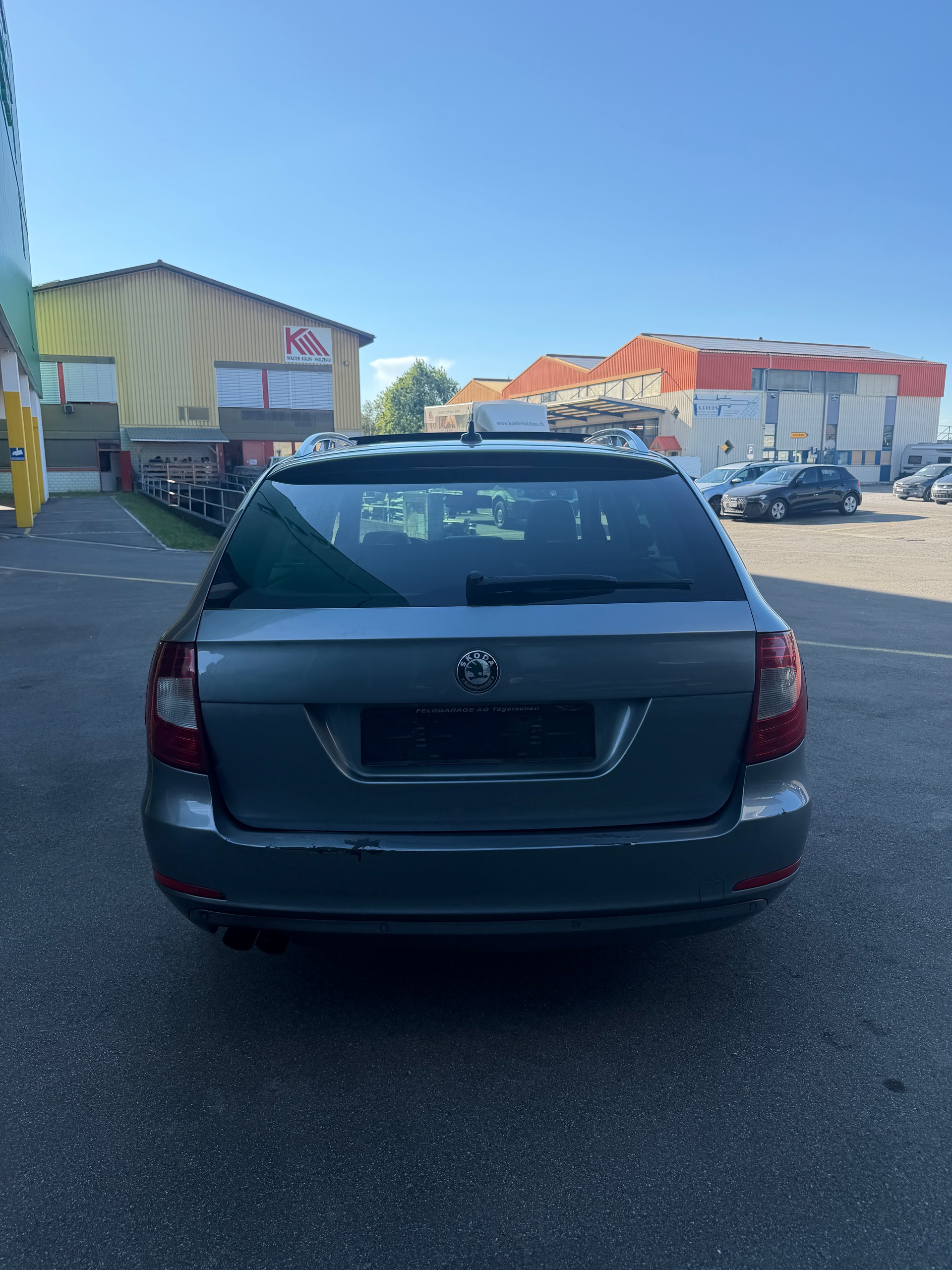 SKODA Superb Combi 2.0 TDi Elegance 4x4 DSG-image-4
