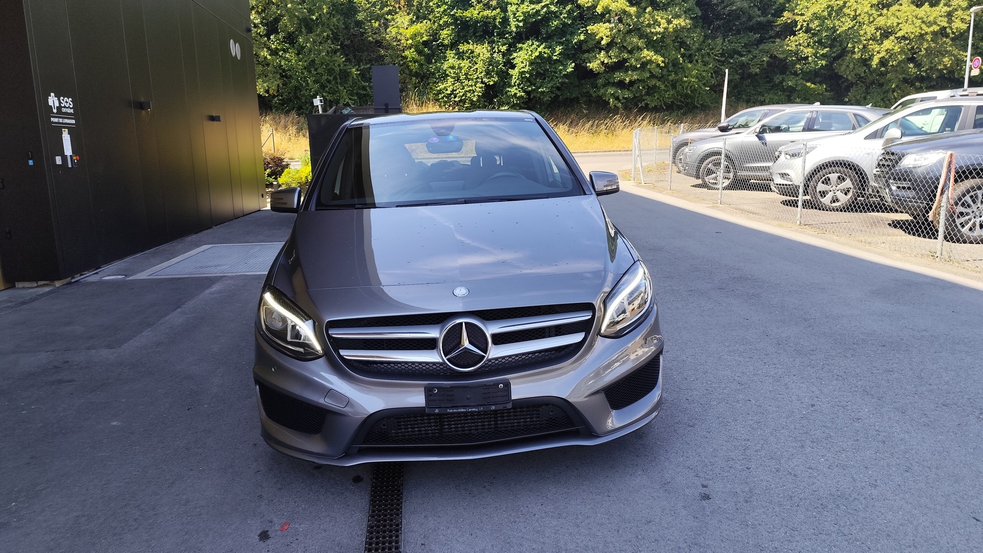 MERCEDES-BENZ B 250 AMG Line 4Matic 7G-DCT-image-0