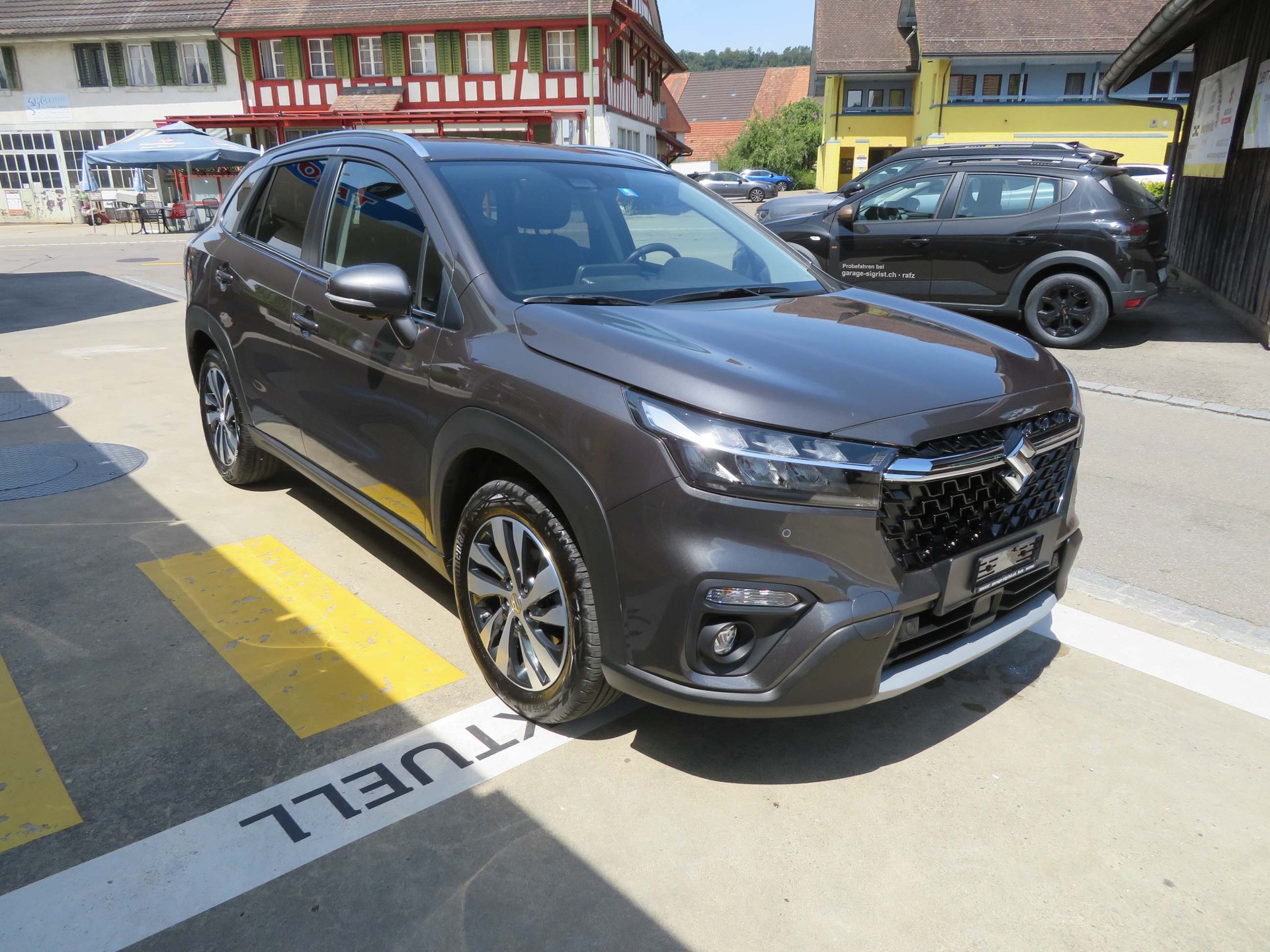 SUZUKI S-Cross 1.5 Compact Top Hybrid 4x4-image-3