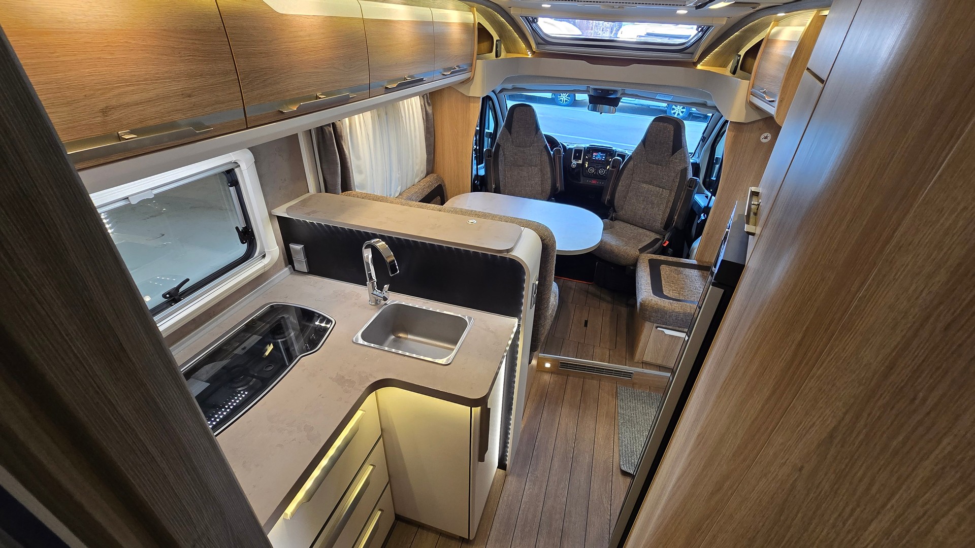 KNAUS Sky Ti 700, Fiat Ducato 2.3MJT 150PS-image-13