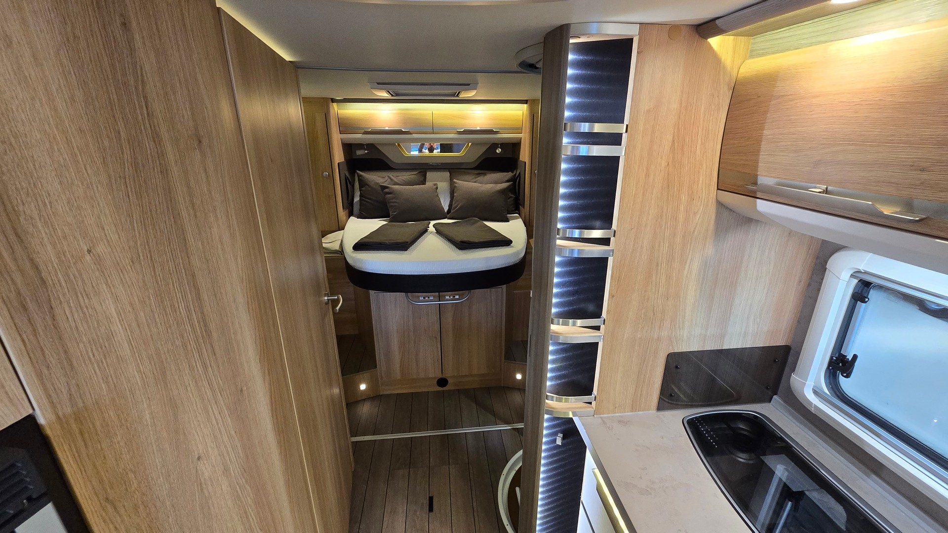KNAUS Sky Ti 700, Fiat Ducato 2.3MJT 150PS-image-11