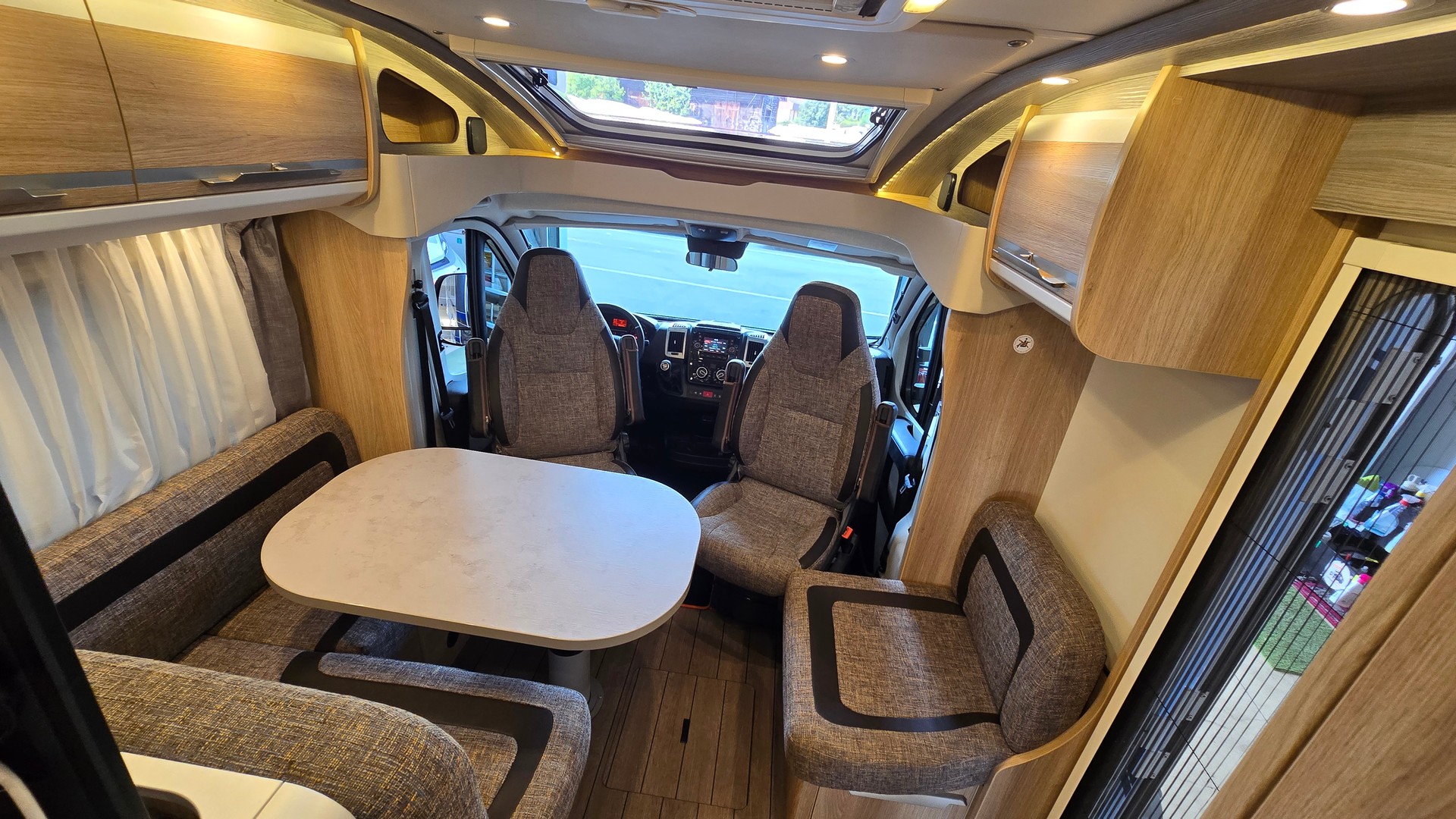 KNAUS Sky Ti 700, Fiat Ducato 2.3MJT 150PS-image-8