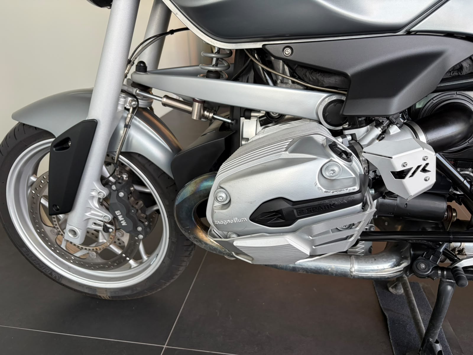 BMW R 1200 R-image-8
