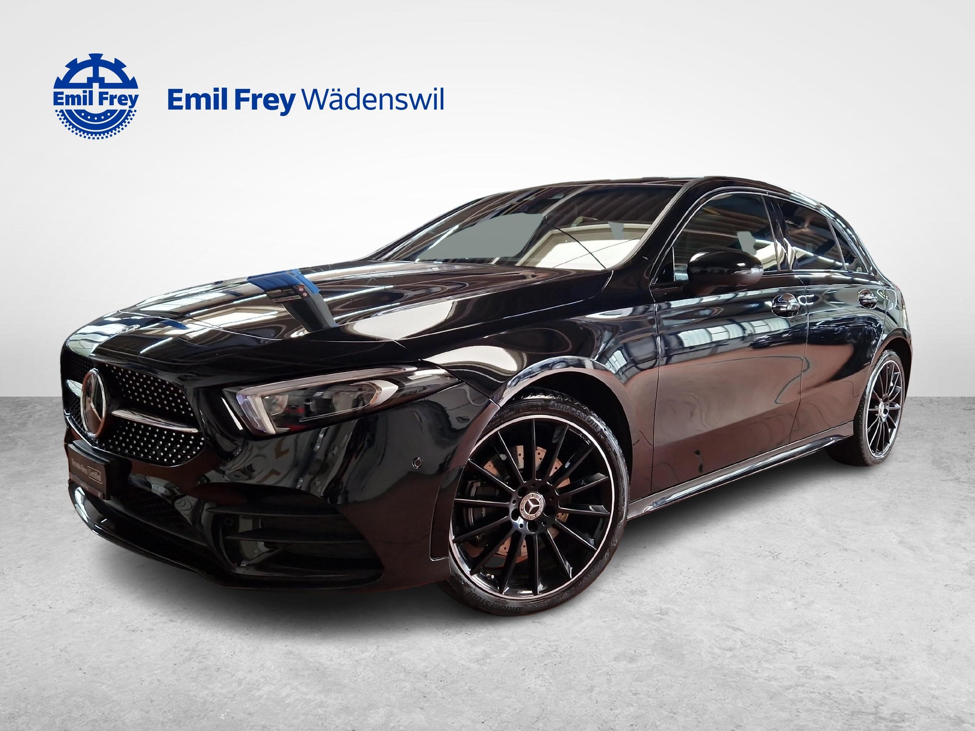 MERCEDES-BENZ A 250 e AMG Line-image-0