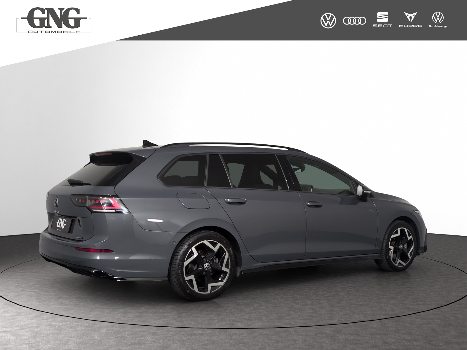 VW Golf Variant 2.0 TSI R-Line DSG 4 Motion-image-2