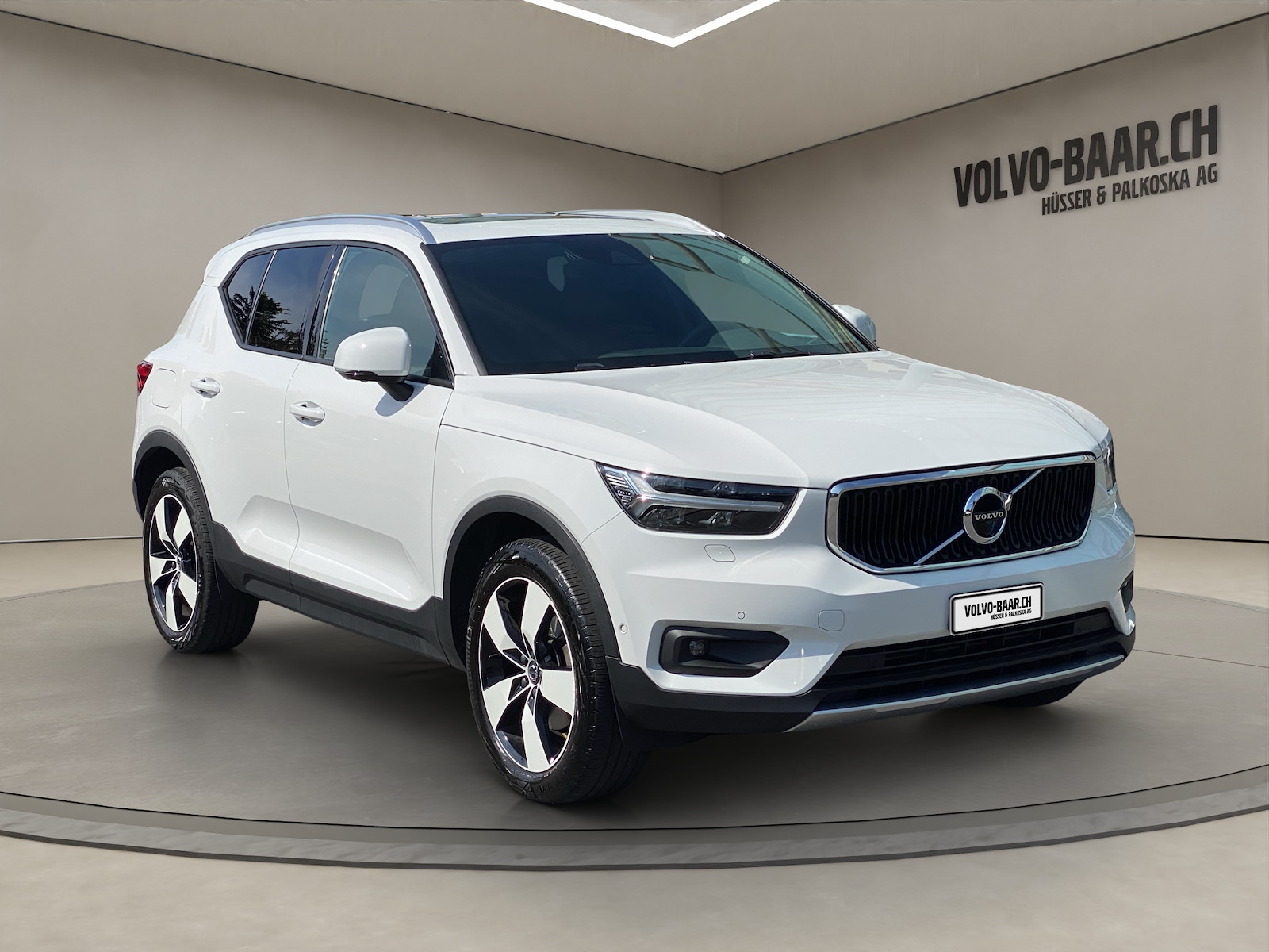 VOLVO XC40 2.0 D4 Momentum AWD-image-6
