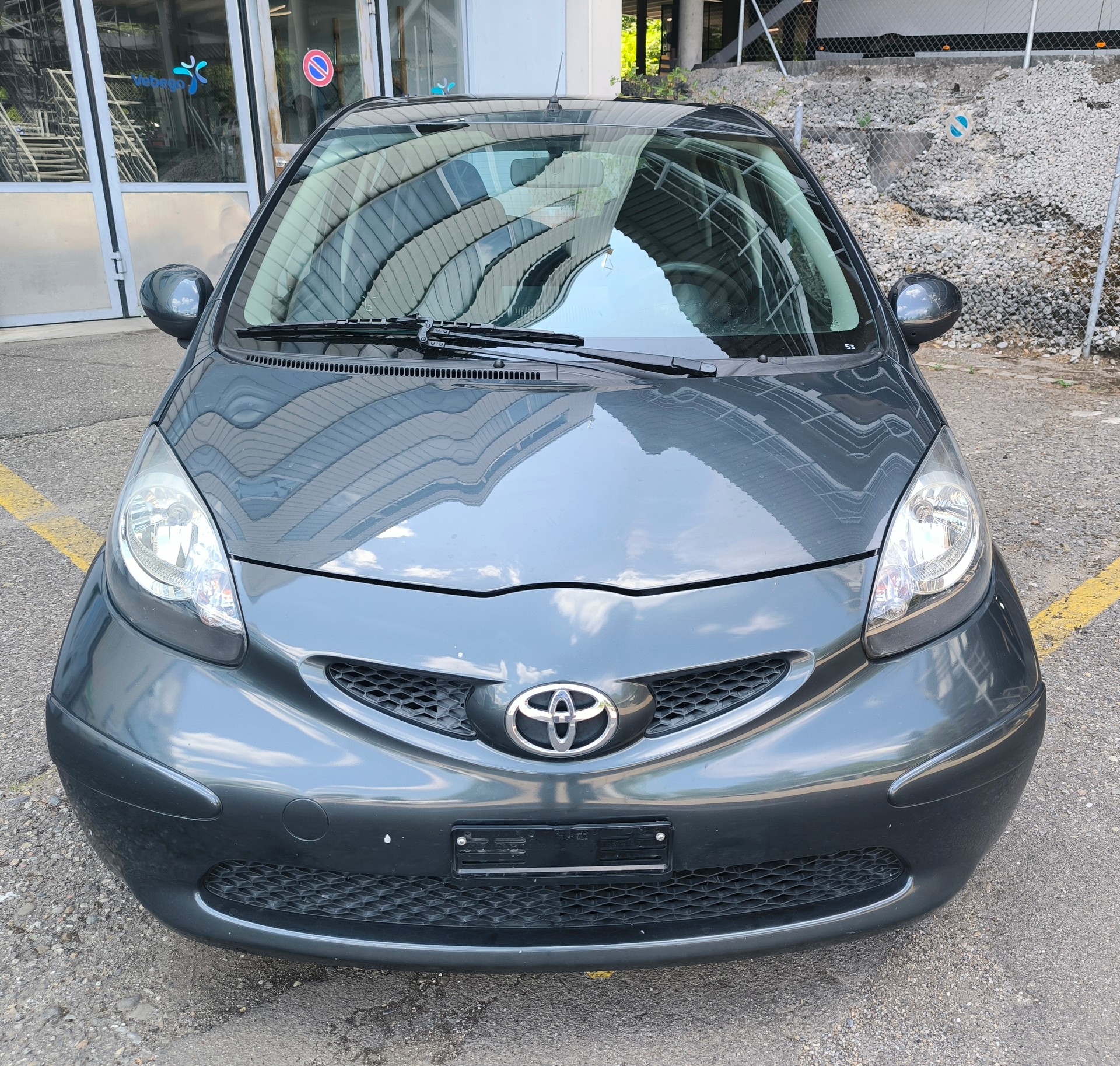 TOYOTA Aygo 1.0 Linea Terra-image-0