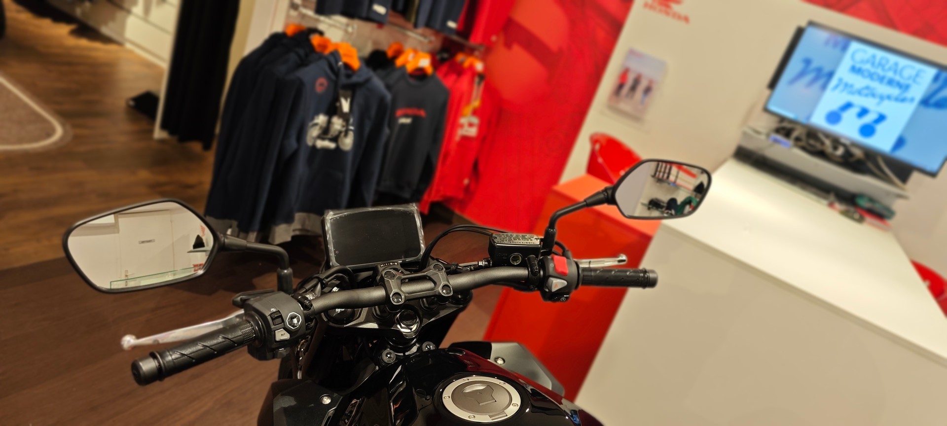 HONDA CB 500 Hornet E-Clutch-image-7