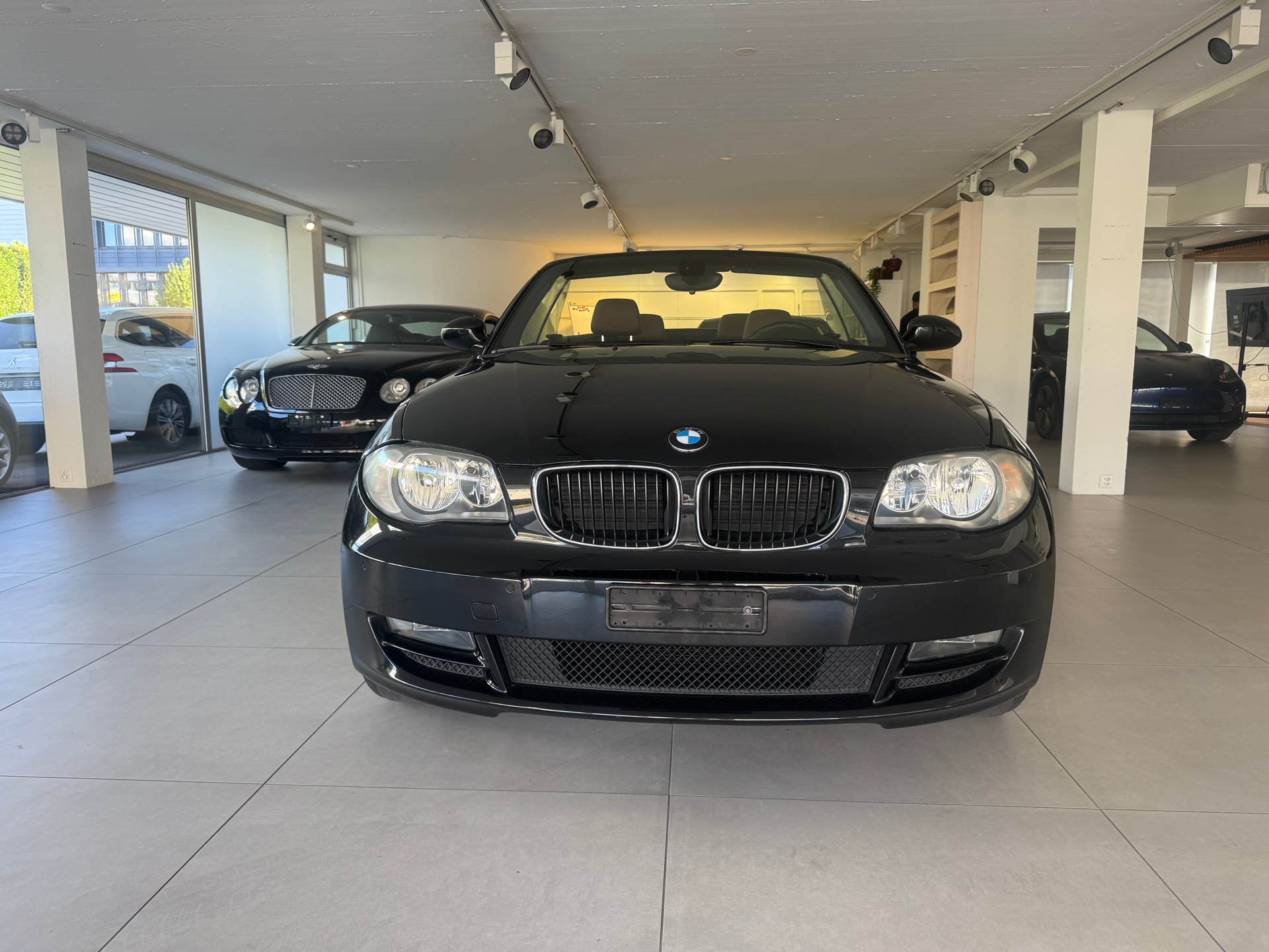 BMW 120i Cabrio Steptronic-image-4