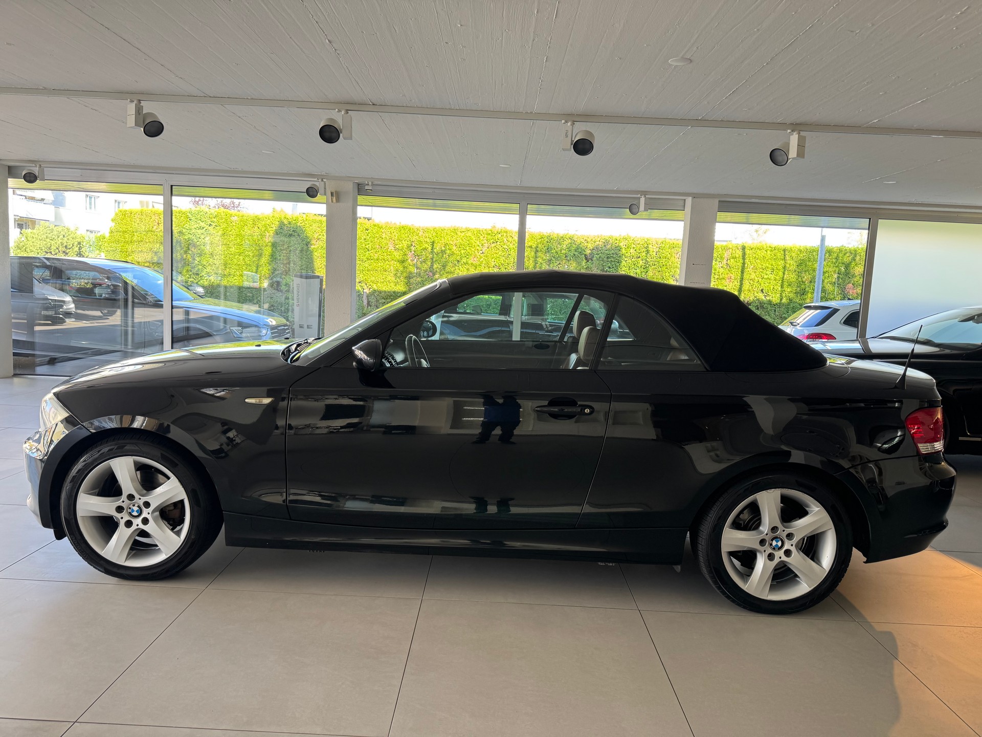 BMW 120i Cabrio Steptronic-image-9