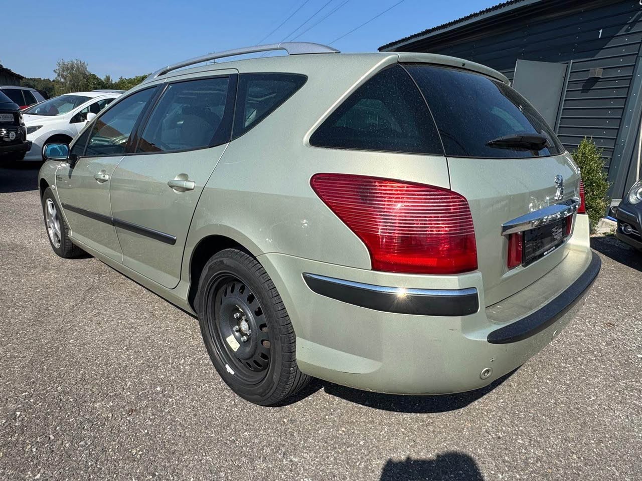 PEUGEOT 407 SW 2.0 HDI ST Executive-image-3