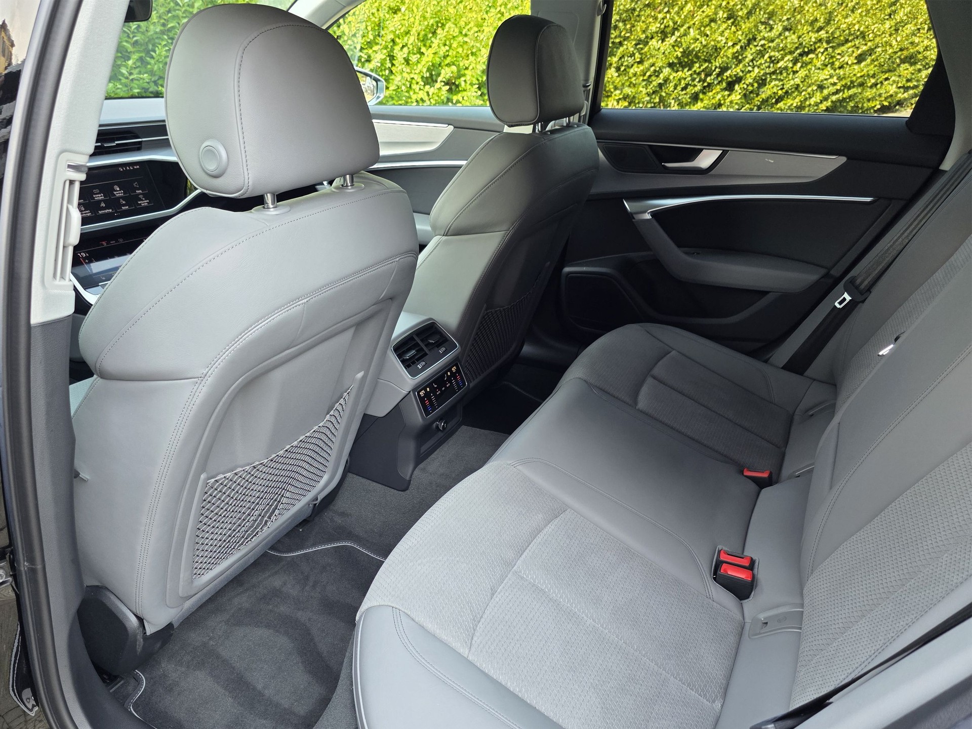 AUDI S6 Avant 3.0 TDI quattro tiptronic-image-12
