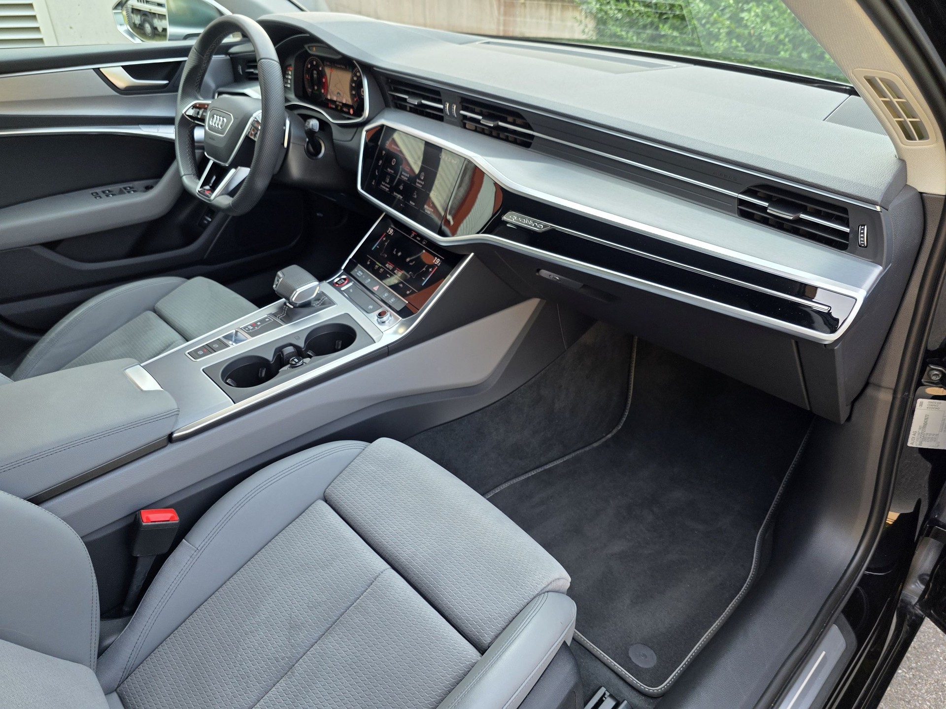 AUDI S6 Avant 3.0 TDI quattro tiptronic-image-16