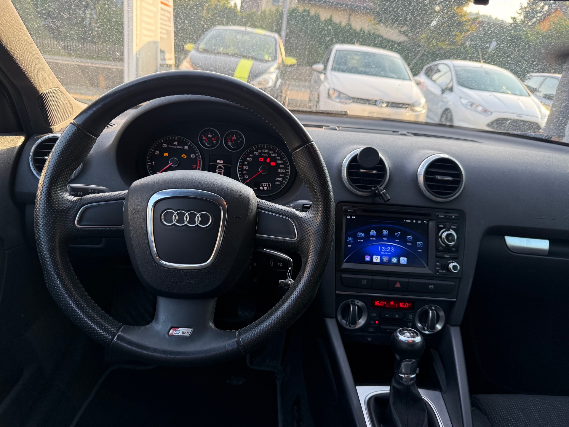 AUDI A3 Sportback 1.8 TFSI S-Line-image-3