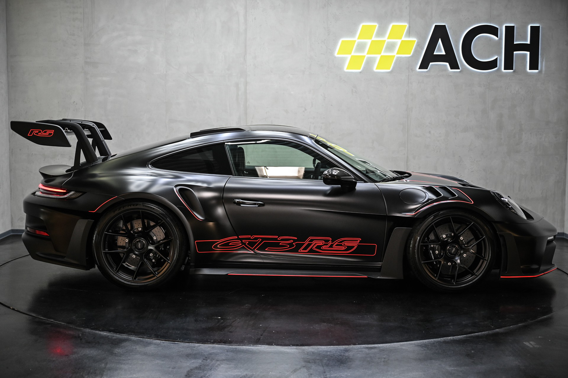 PORSCHE 911 GT3 RS PDK Weissach-Paket-image-12
