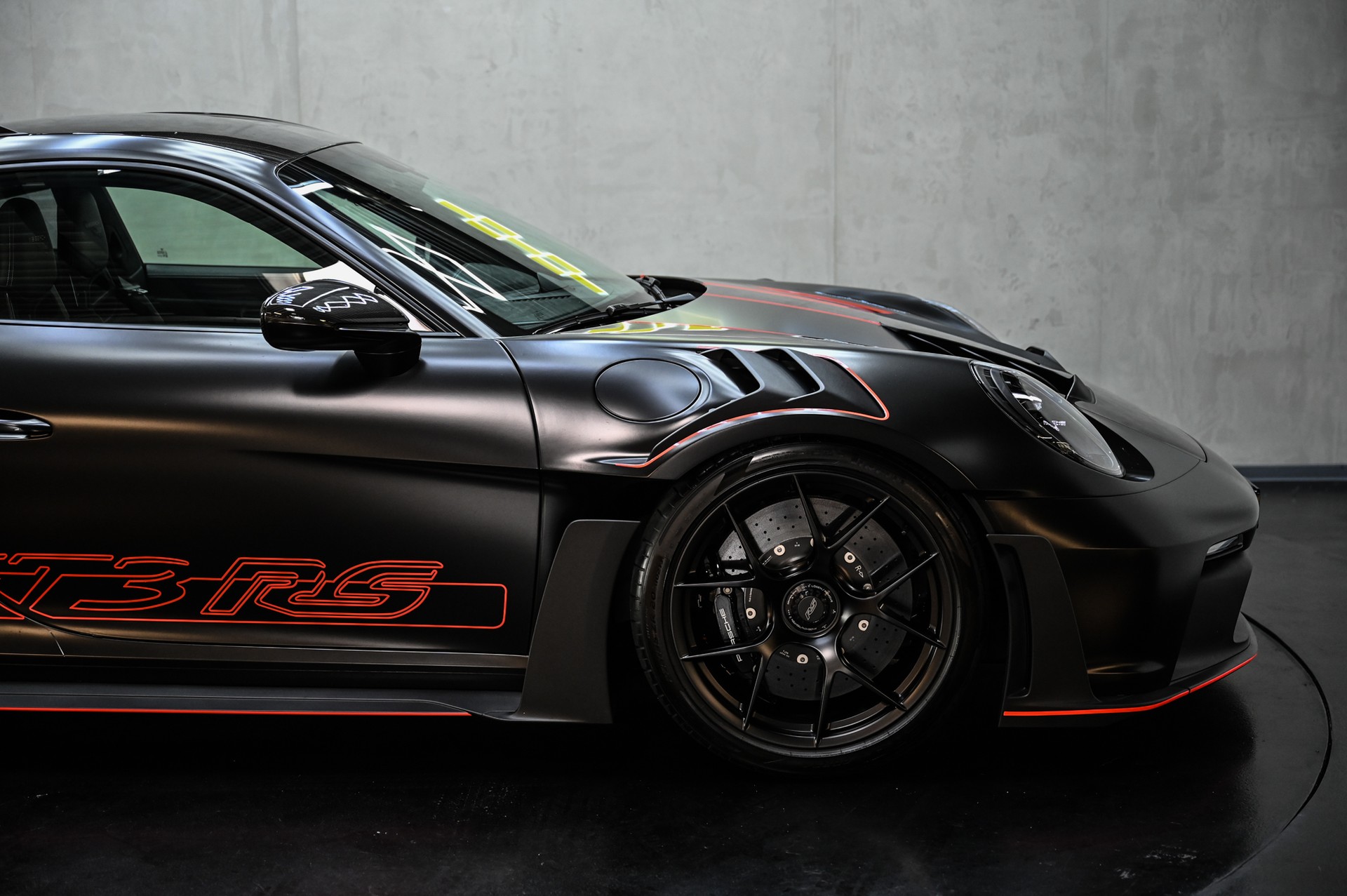 PORSCHE 911 GT3 RS PDK Weissach-Paket-image-15