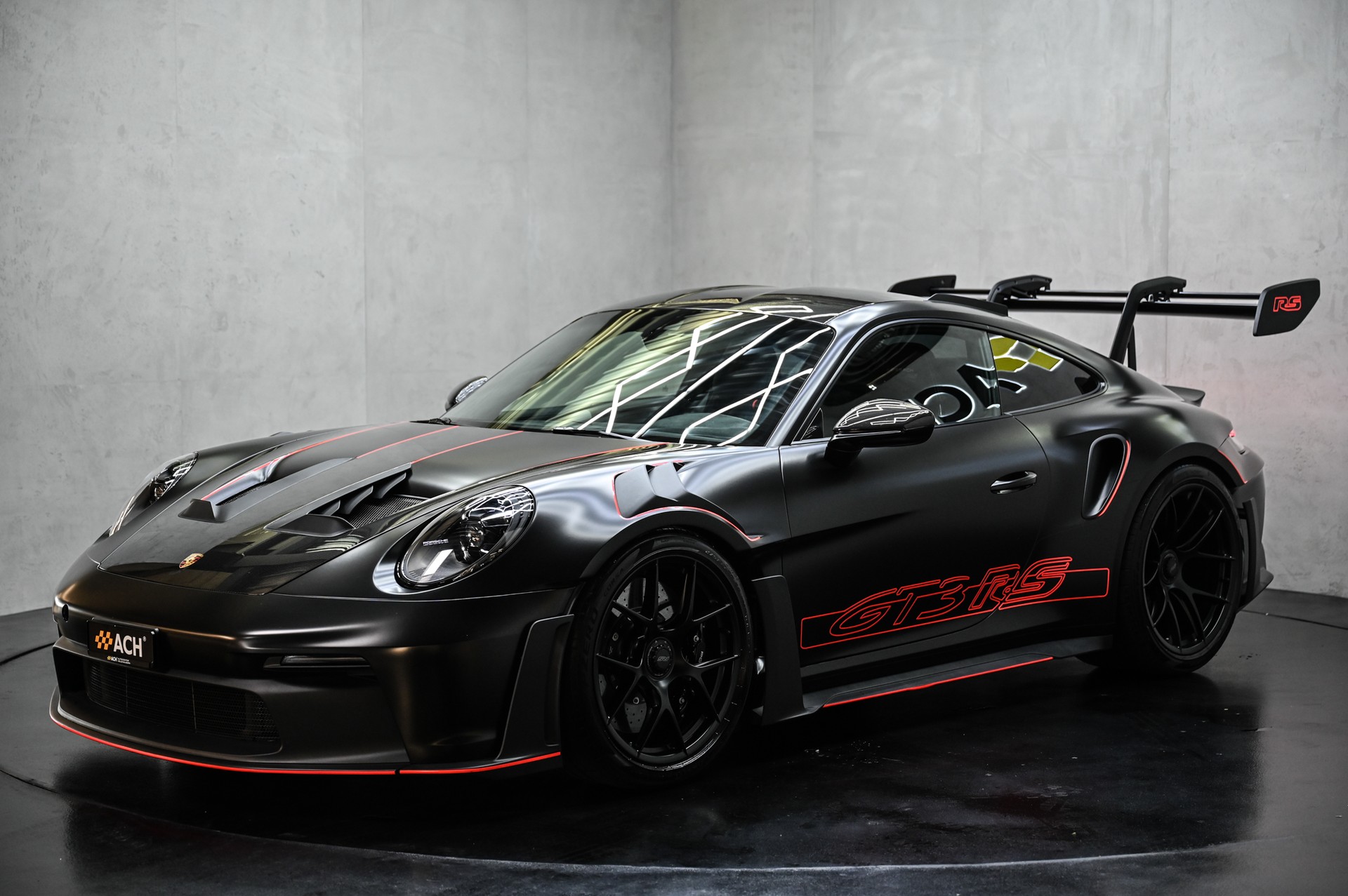 PORSCHE 911 GT3 RS PDK Weissach-Paket-showroom-element-2