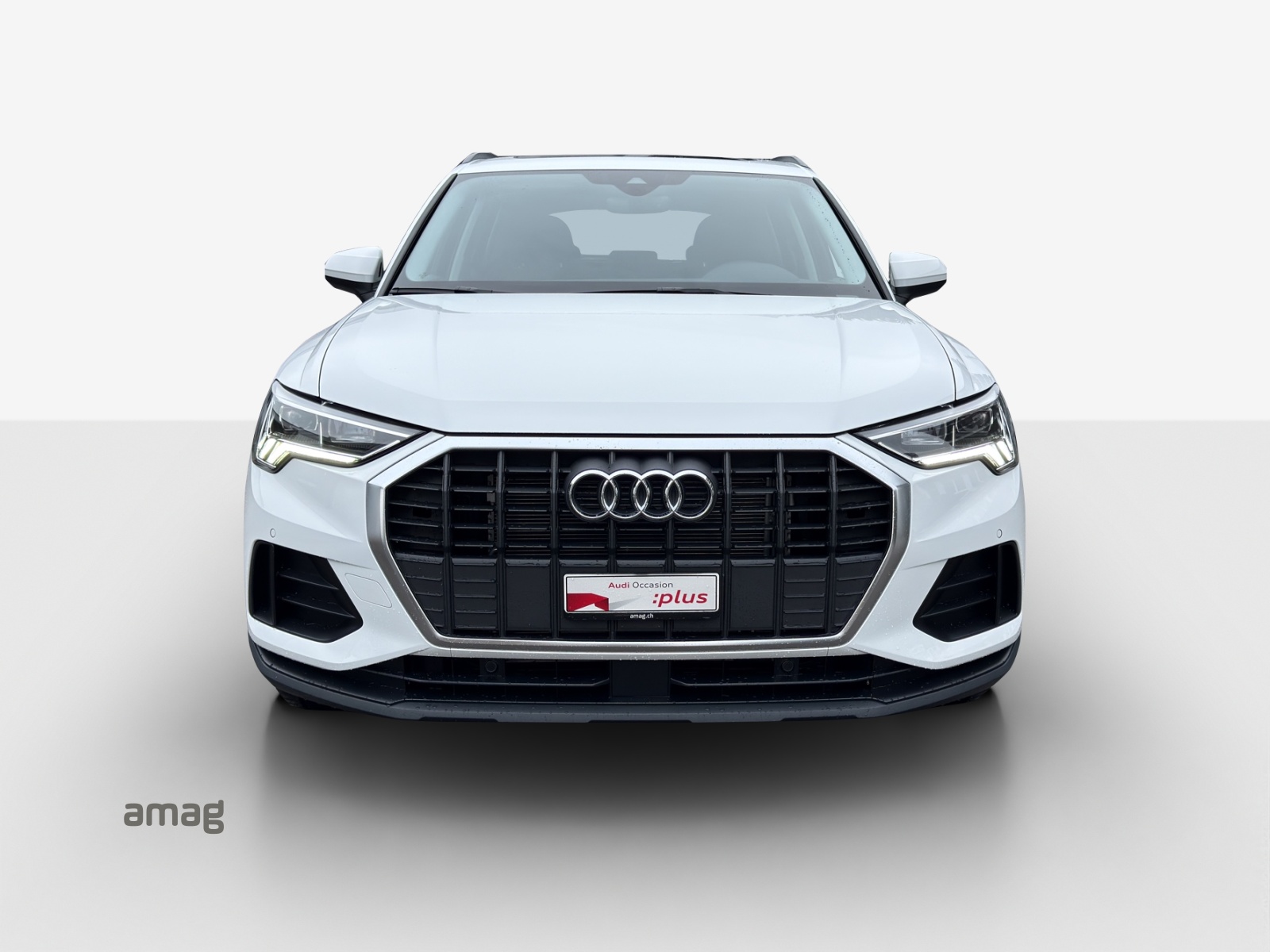 AUDI Q3 35 TFSI Attraction S-tronic-image-6