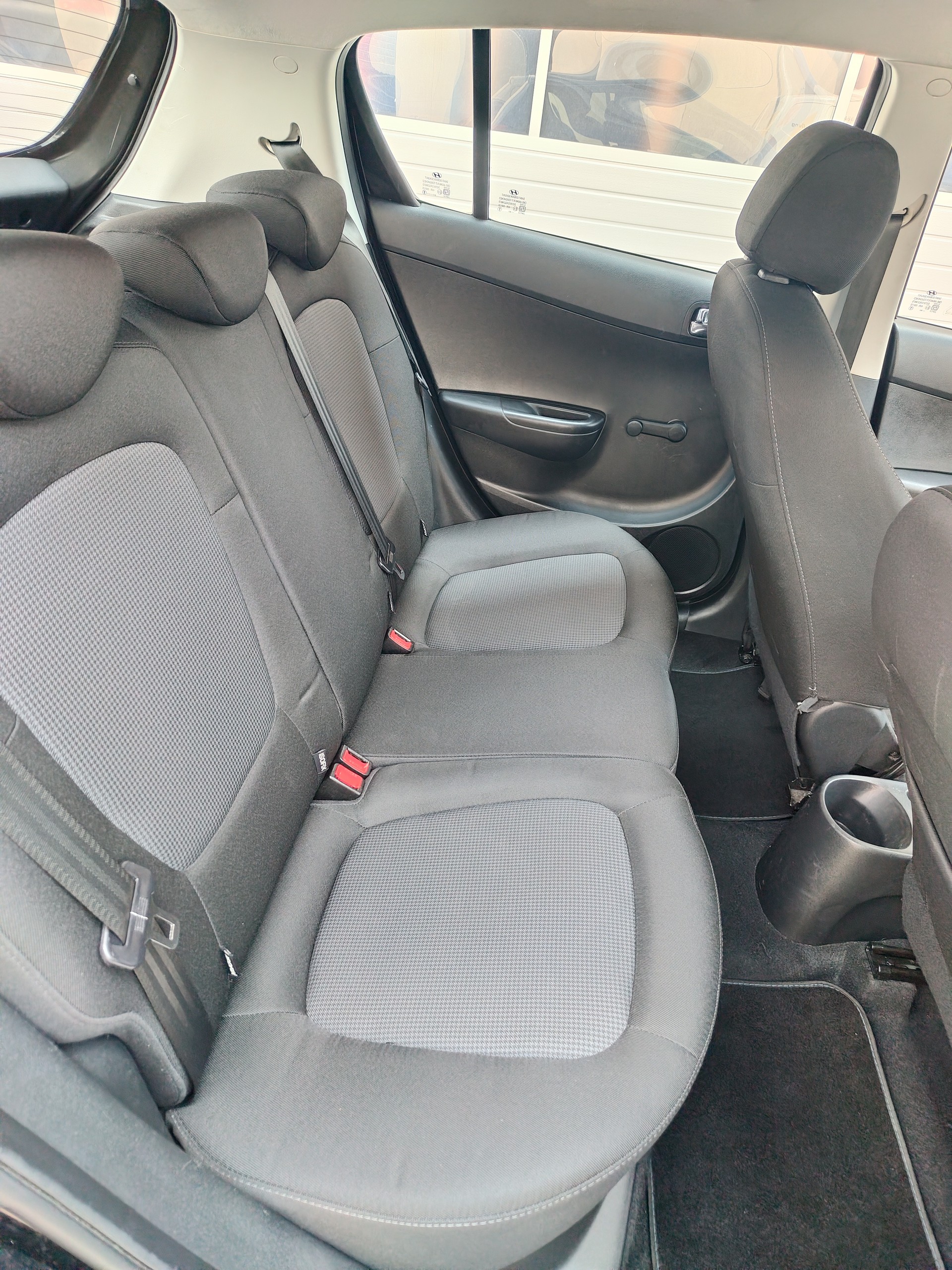 HYUNDAI i20 1.2 Comfort-image-10