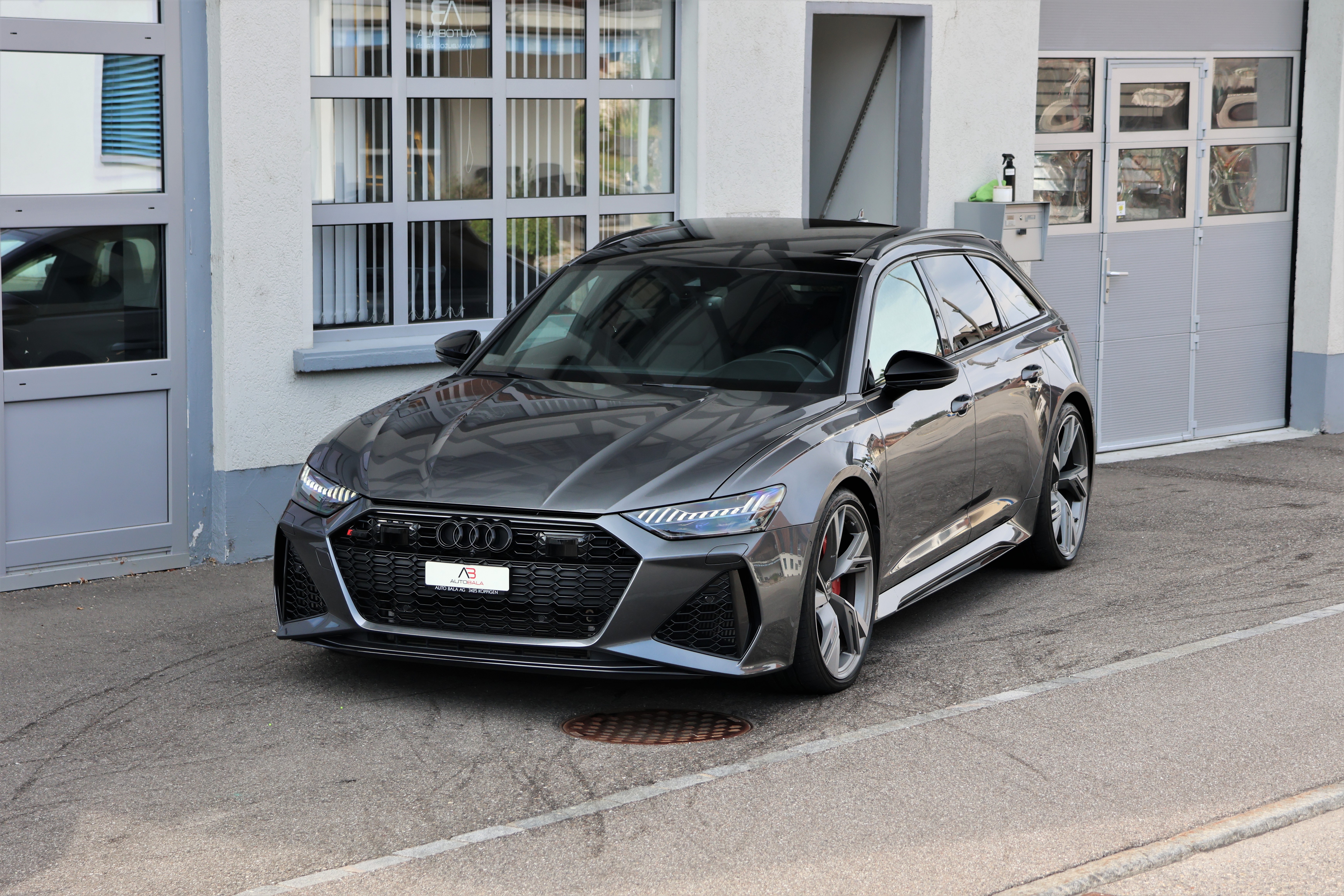 Car photo